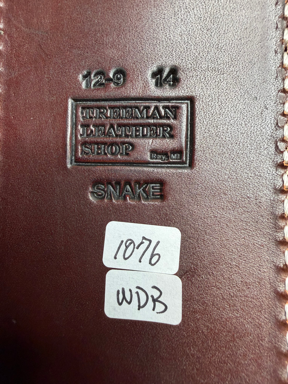 Randall Model 12-9 sheath with a Western Diamondback RattleSnake skin from Treeman Sheaths. Very dark skin and quite honestly the nicest one I’ve had in WDB.