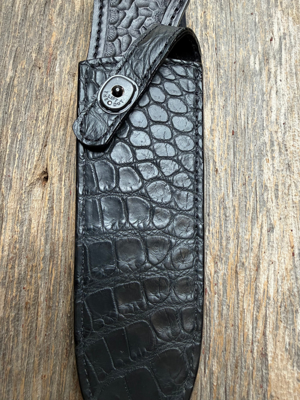 New Randall Model Clinton Special Sheath in Exotic Black Matte Crocodile from Treeman with the newest Black Canteen snap. Killer sheath.