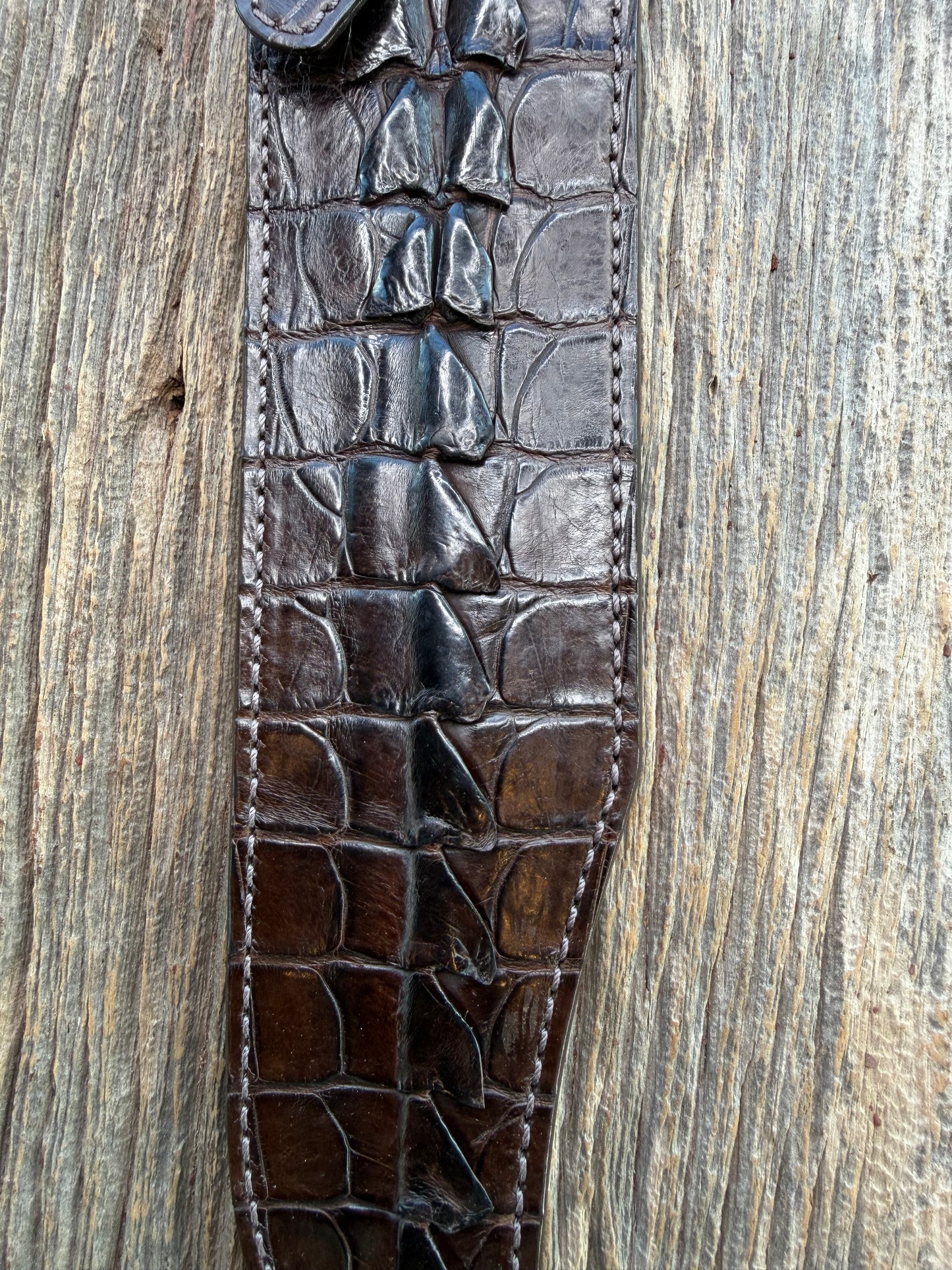 New Randall Model 12-11 Confederate Sheath in Exotic Chocolate Brown Matte Crocodile Tail from Treeman with the newest Black Canteen snap. Killer sheath.