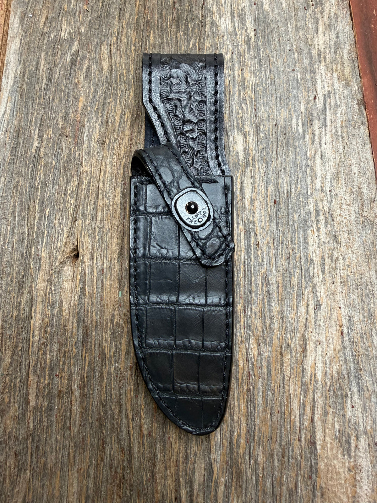 New Randall Model 23 Sheath in Exotic Black Matte Crocodile from Treeman with the newest Black Canteen snap. Killer sheath.