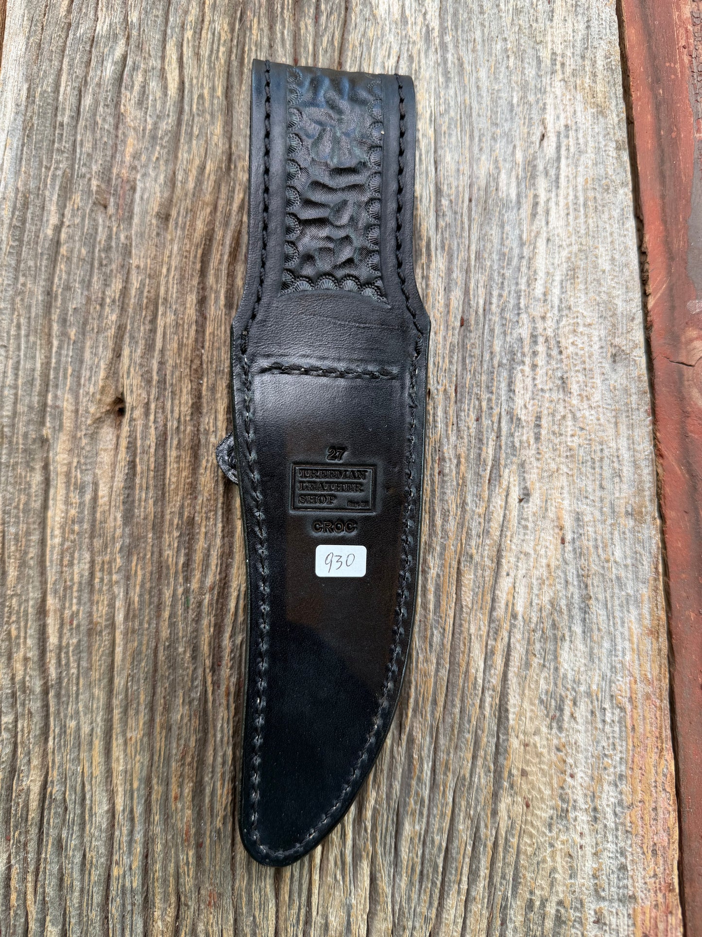 New Randall Model 27 Sheath in Exotic Black/Grey Matte Crocodile from Treeman with the newest Black Canteen snap.