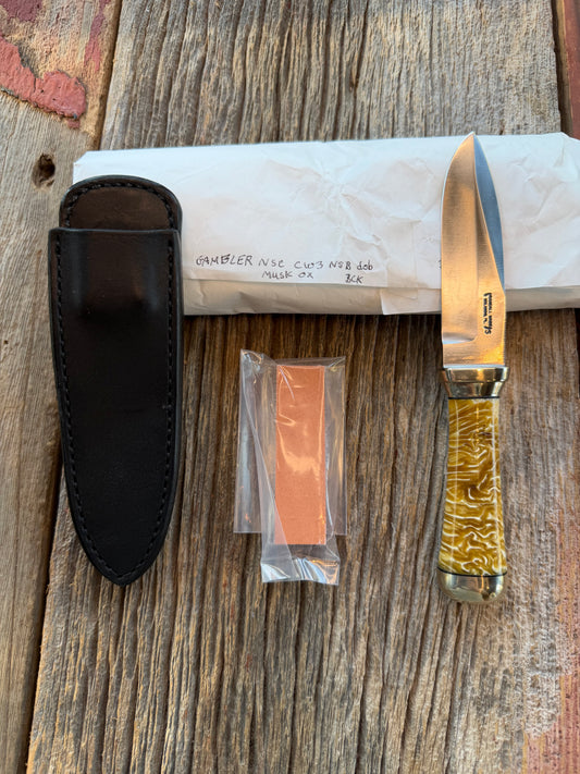 NOTE : Item is part of my personal Collection. Adding to cart will not result in sale. New in Paper Randall Model “Gambler” 4 Inch in Musk OX, Nickel collar and rounded  butt cap. Stainless blade.