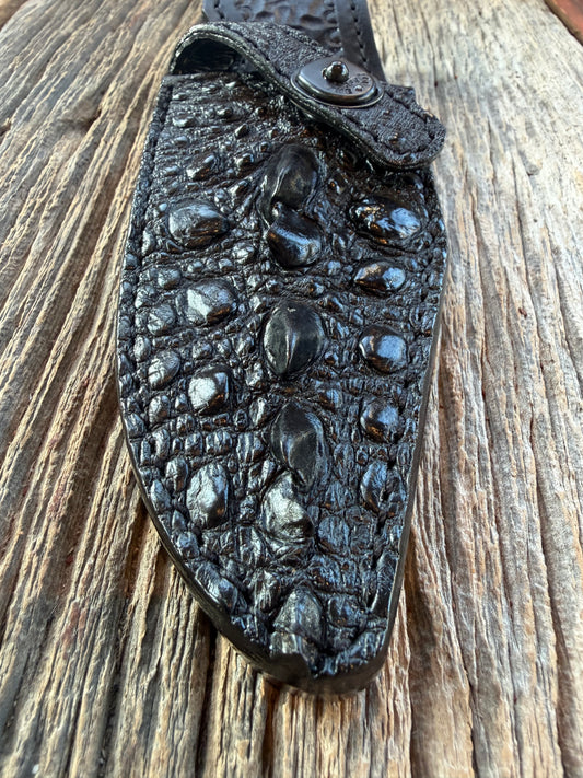 Randall Model 19-5 in Exotic Black Snapping Turtle Horned/Dragon Tail Sheath from Treeman. New version with a Black Canteen Snap.