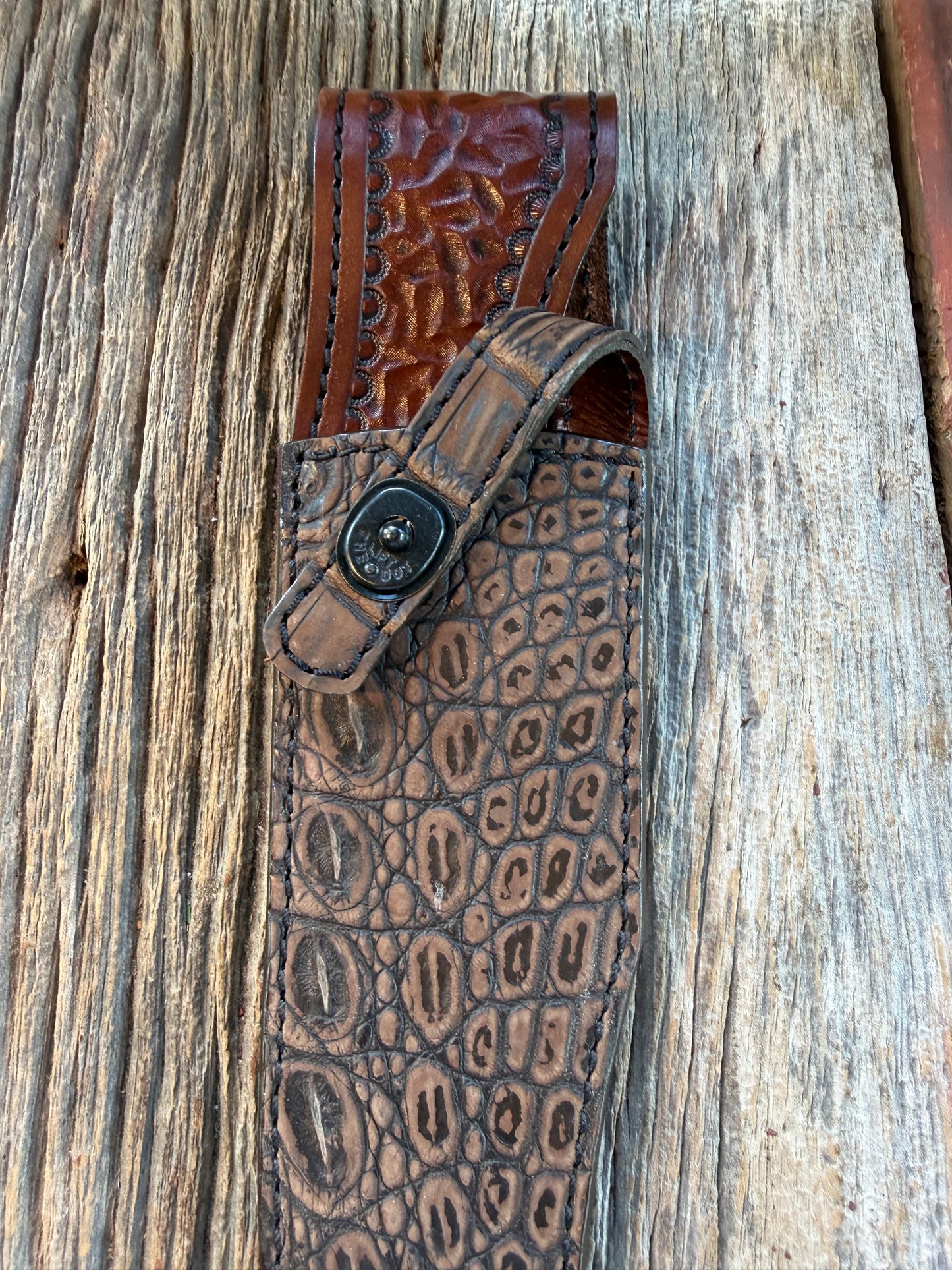 New Randall Model 12-8 Big Bear Sheath in Exotic Dark Brown Sueded Crocodile from Treeman with the newest Black Canteen snap.