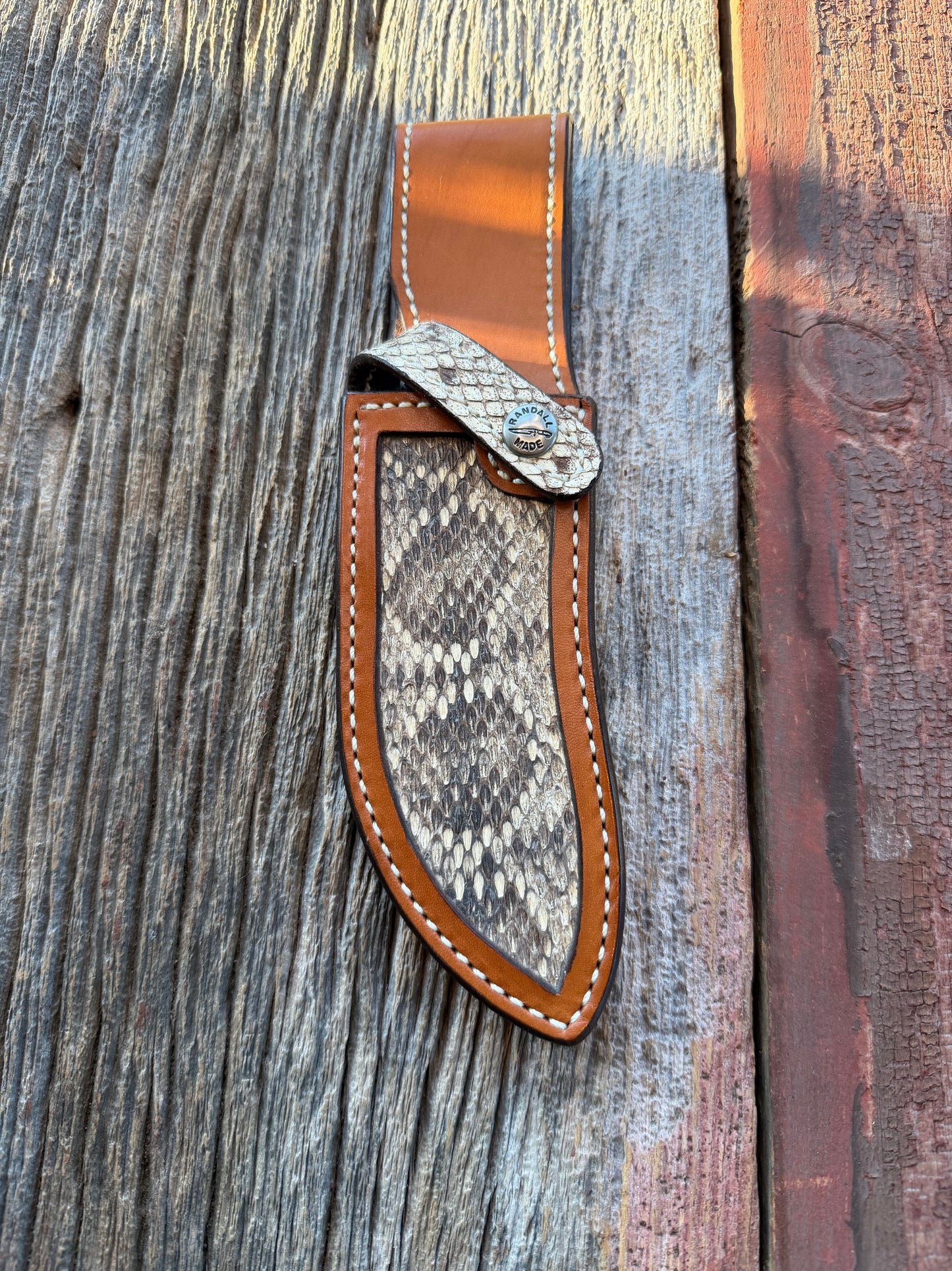 NOTE : Item is part of my personal Collection. Adding to cart will not result in sale. Rare Randall Sullivans by Gutcher Exotic Rattlesnake Knife Sheath for a Bowles Special. Randall Snap and Beautiful Diamond inlay pattern.