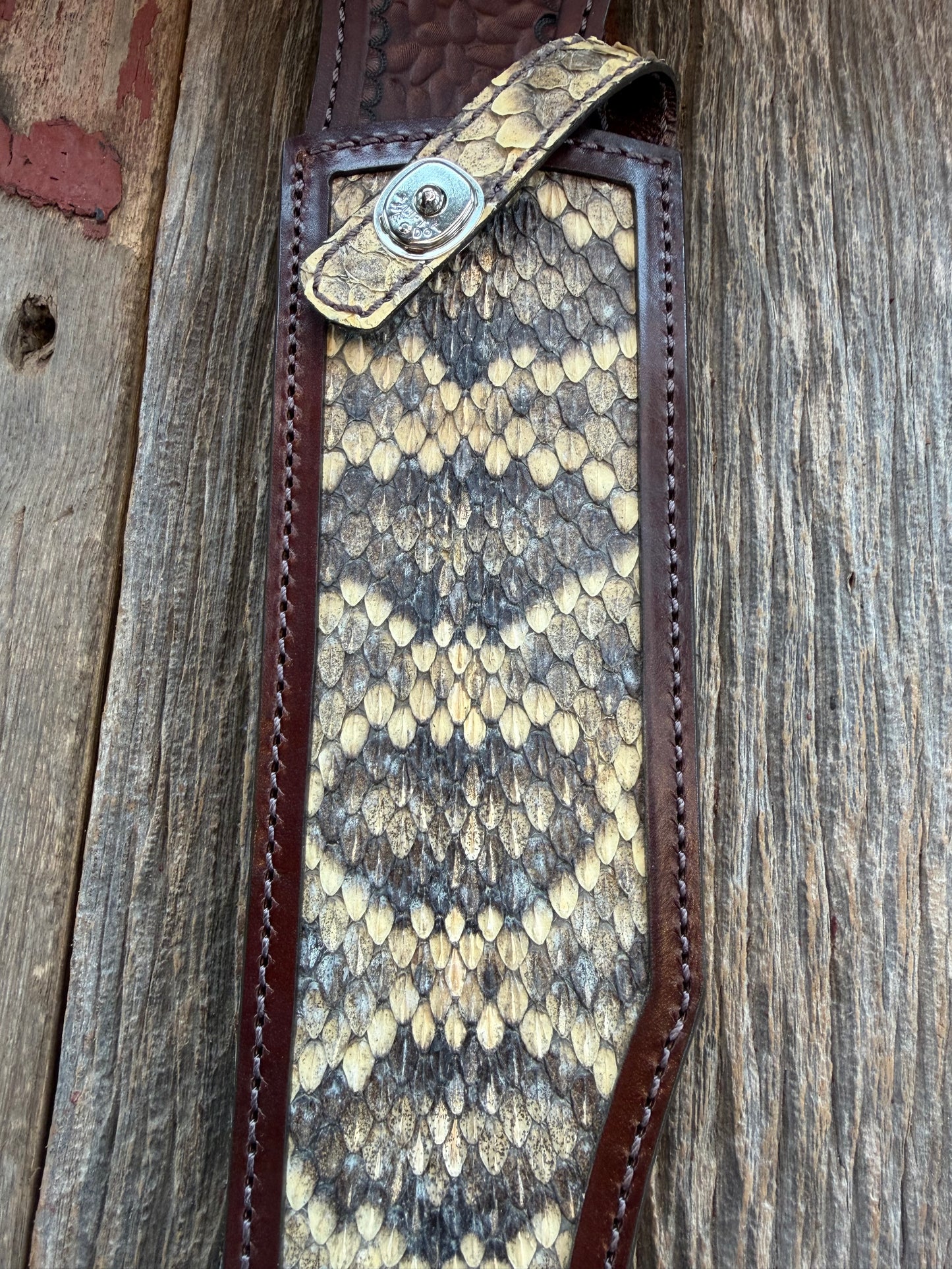 Randall Model 12-11 Smitty Sheath in Exotic Eastern Diamondback RattleSnake from Treeman Sheaths. Tremendous colors on this one.