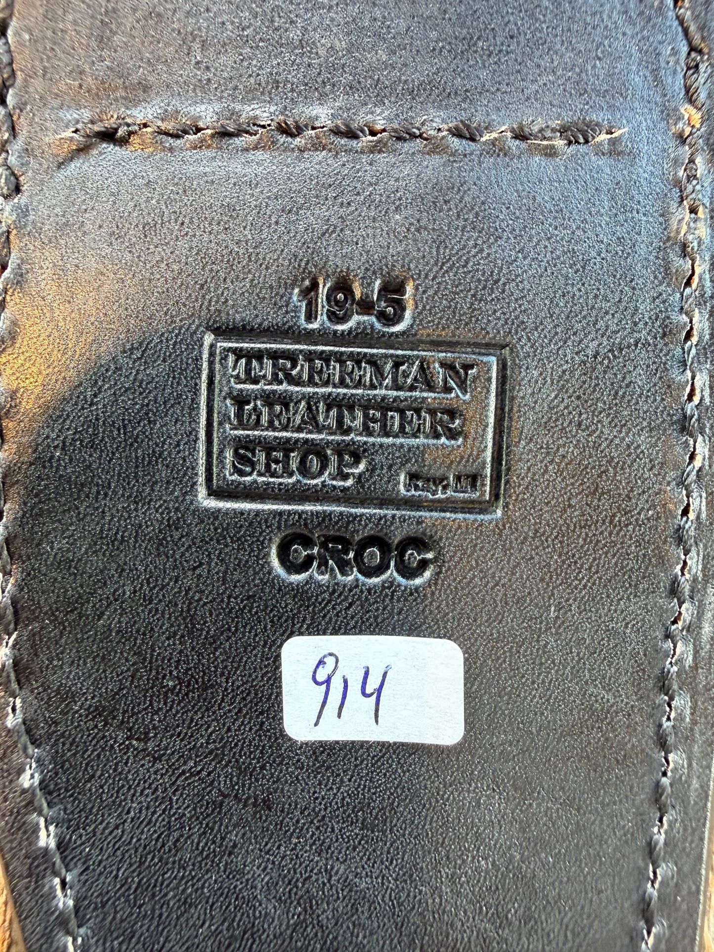 New Randall Model 19-5 Sheath in Exotic Black/Grey Shiny Crocodile from Treeman with the newest Black Canteen snap.