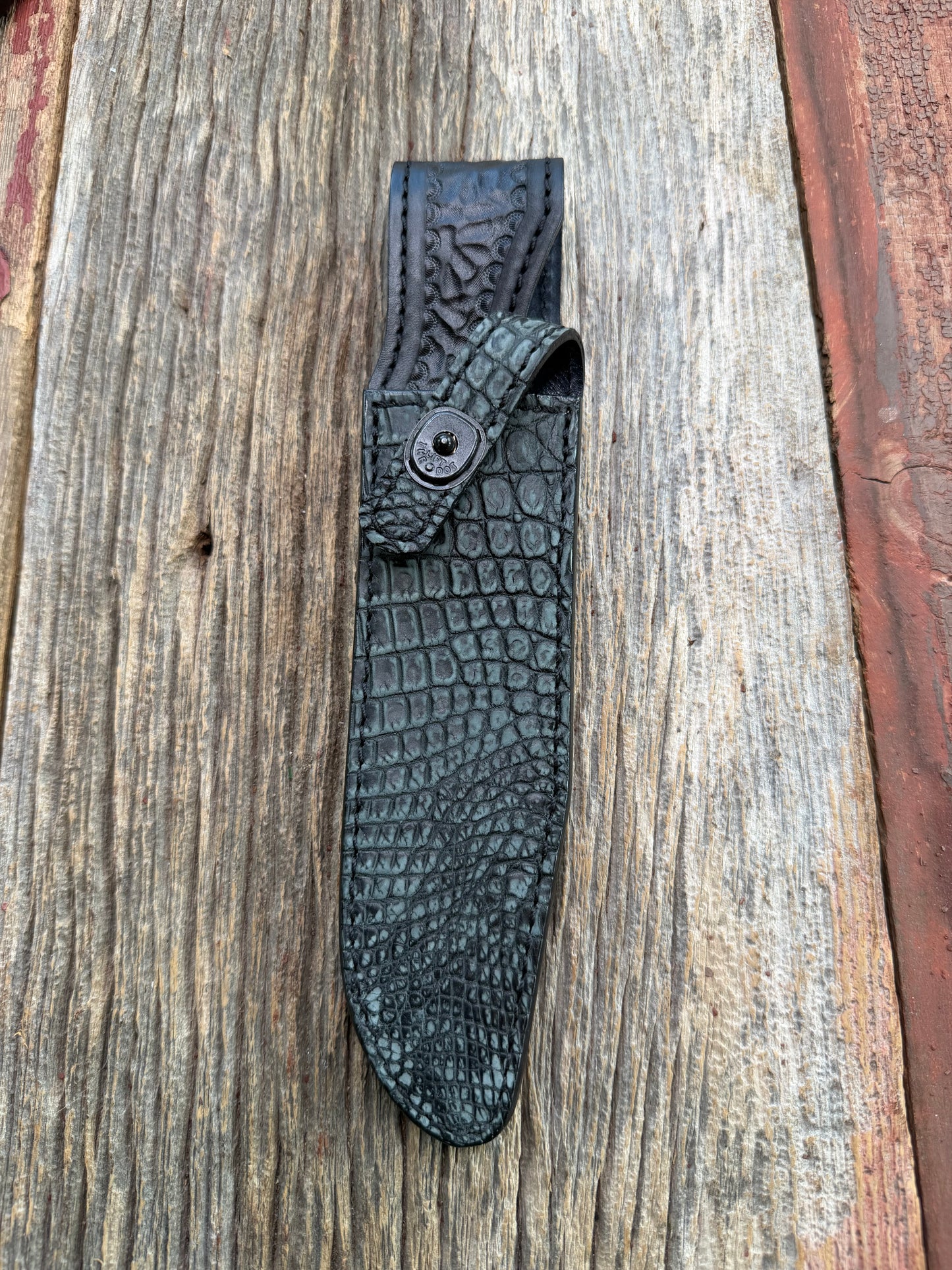 New Randall Model 1-7 Sheath in Exotic Black/Grey Matte Crocodile from Treeman with the newest Black Canteen snap.