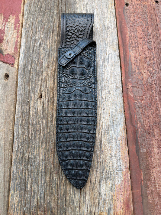 New Randall Model 12-11 Large Sasquatch Sheath in Exotic Black Matte Crocodile (Hornback and Skull) from Treeman with the newest Black Canteen snap. Killer sheath.