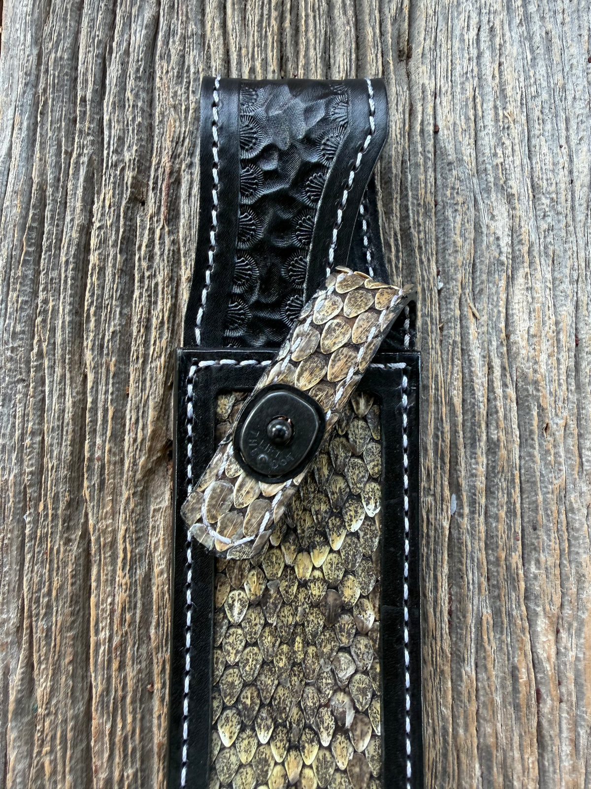Randall Model 1-8 sheath with inlayed Western Diamondback RattleSnake skin from Treeman Sheaths. Brown leather, white deviated stitching and black canteen snaps.