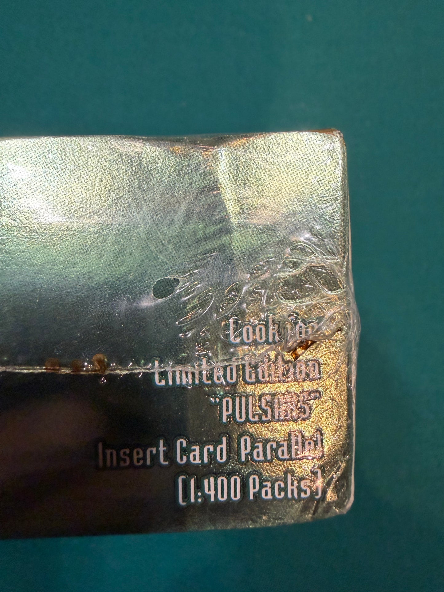 1998/99 Fleer Brilliant’s  Basketball Hobby Box 24 packs per box. Factory Sealed!