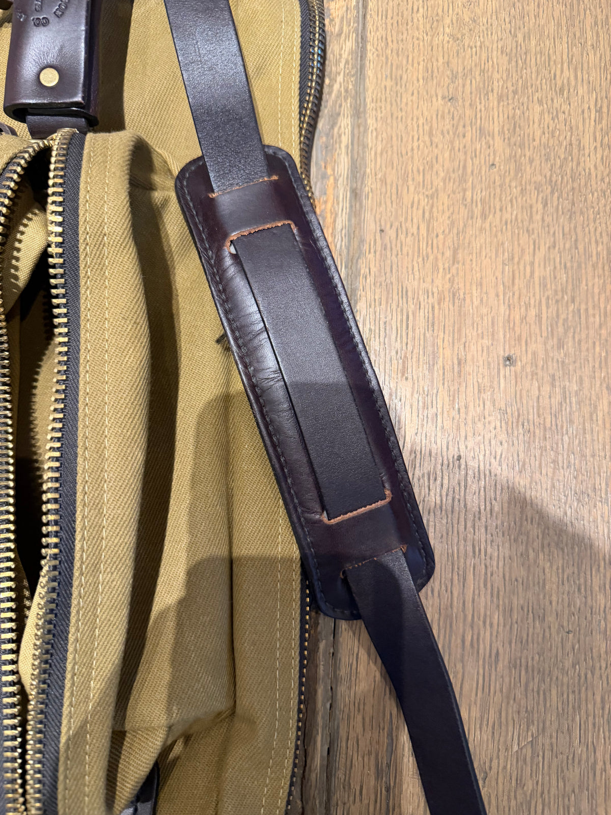 Very Rare Filson Fly Fishing Rod Case Rugged Twill in Tan Made in USA 31 inch version. Like new condition. 10/19 Build. # 20019932