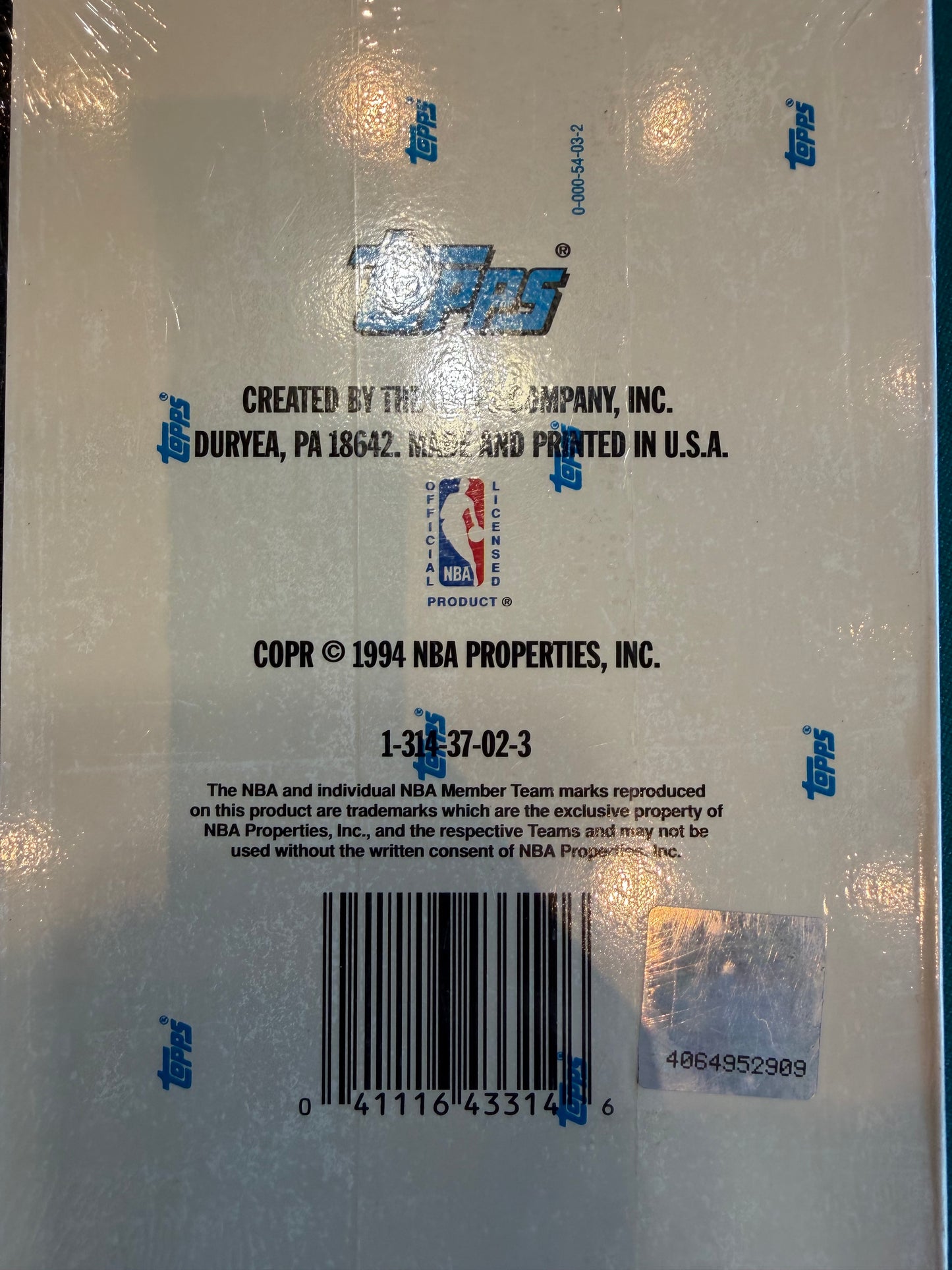 1993-94 Topps Stadium Club Factory Sealed Basketball Series 2 Box Shaq RC