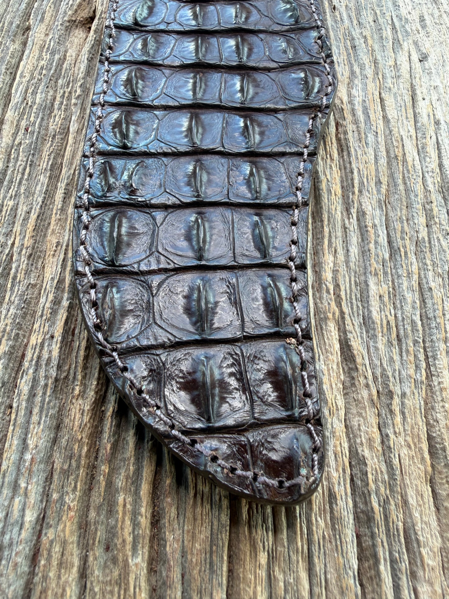 New Randall Model 12-11 Smitty Sheath in Exotic Chocolate Brown Matte Crocodile (Hornback and Skull) from Treeman with the newest Black Canteen snap. Killer sheath.