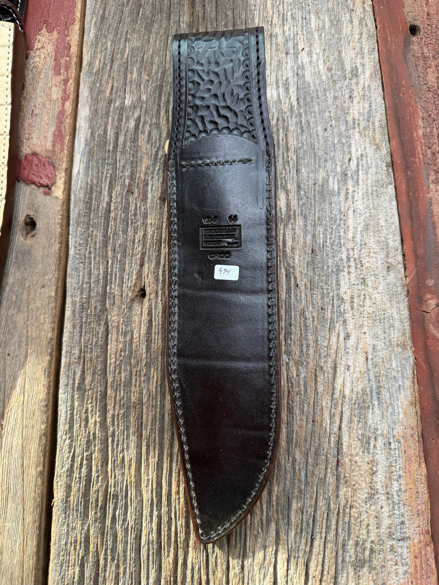 New Randall Model 12-9/14 Grind Sheath in Exotic Ivory Matte Crocodile ( back portion) from Treeman with a black Canteen snap. Killer sheath.