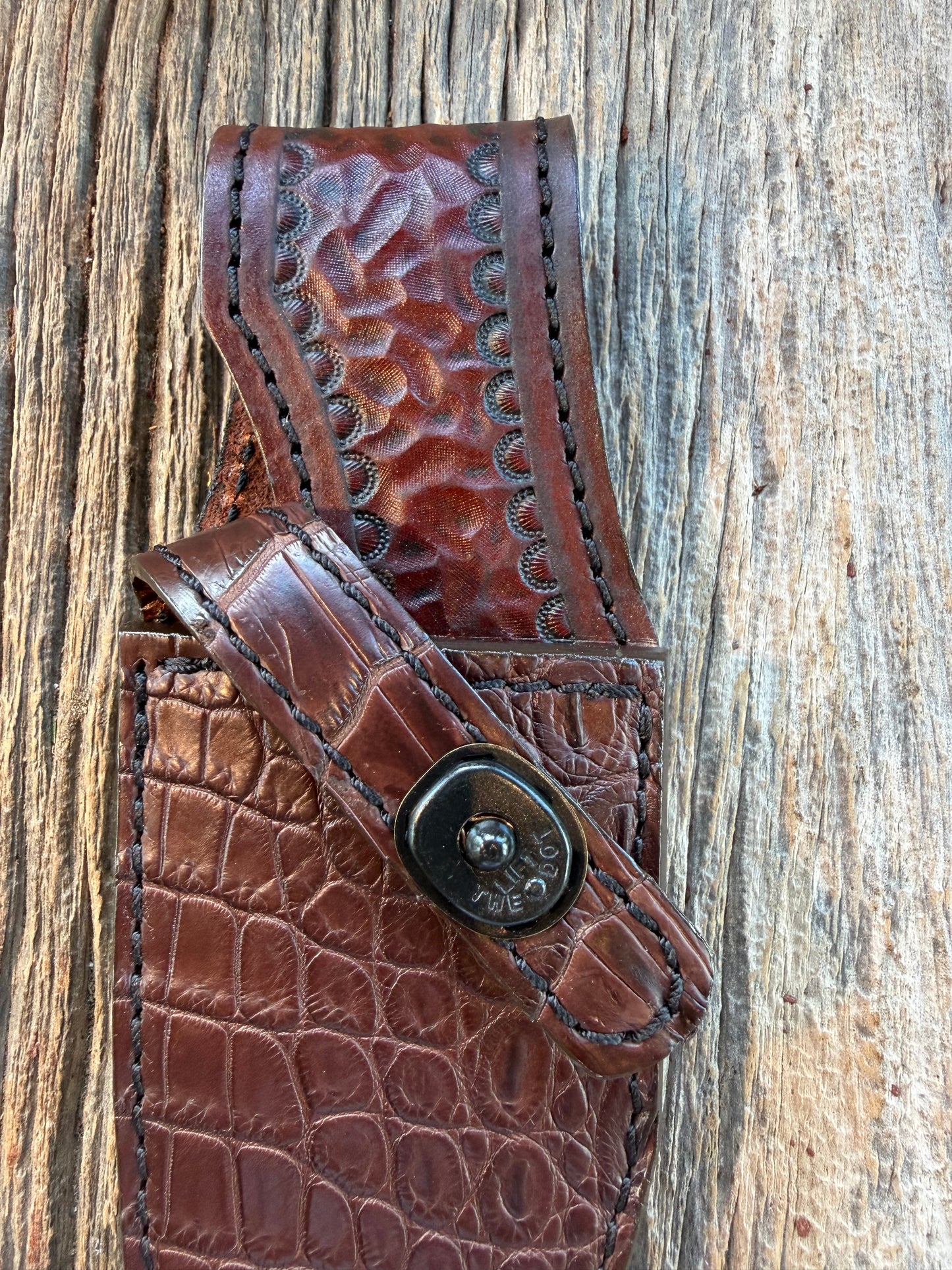 New Randall Model 19-5 Sheath in Exotic Dark Brown Crocodile from Treeman with the newest Black Canteen snap.