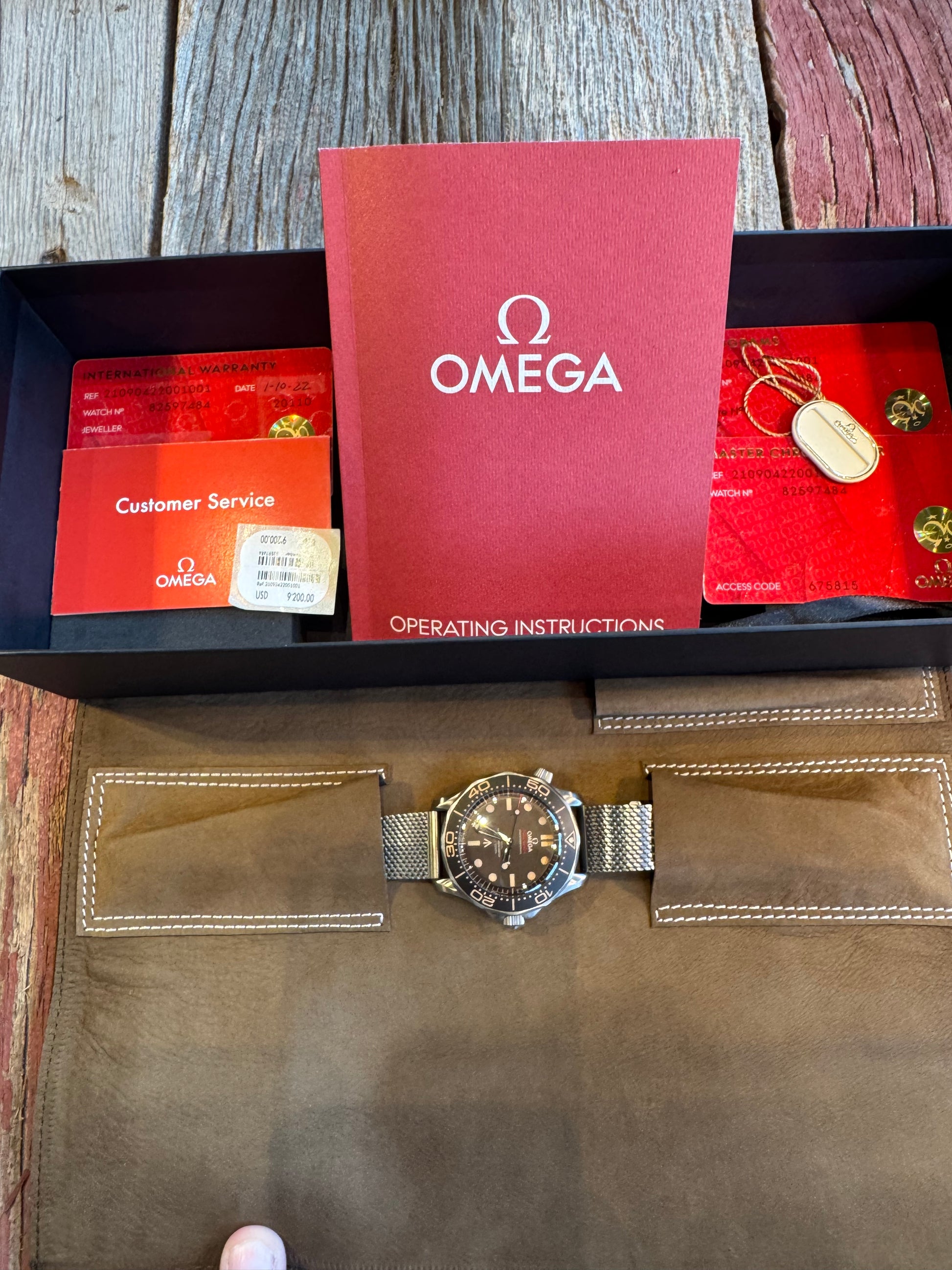 2022 Omega Seamaster Diver 300 M Certified 007 Edition Titanium Mens Watch 210.90.42.20.01.001 Box Card