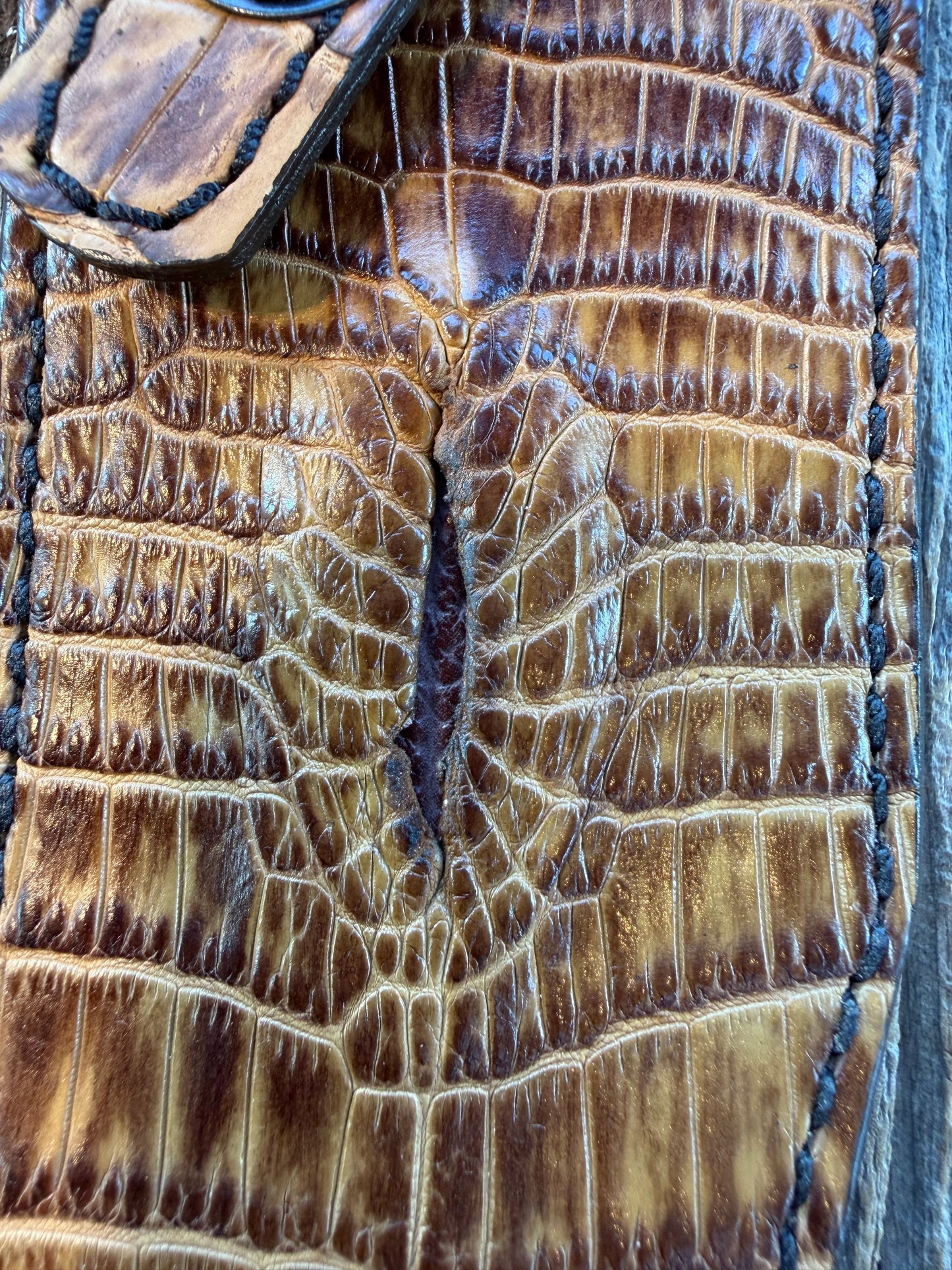 New Randall Model 12-8 Sheath in Exotic Tan Matte Anus Crocodile from Treeman with the newest Black Canteen snap.