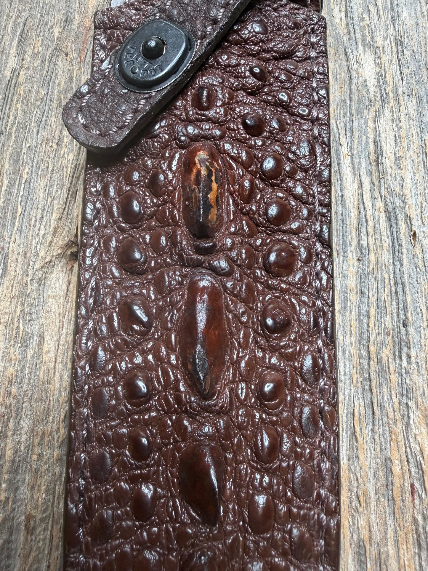 Randall Model Clinton Special Sheath in Exotic Dark Brown Snapping Turtle by Treeman. Forward curved hilt and new black canteen snap… Spiked Dragon tail portion of the turtle.