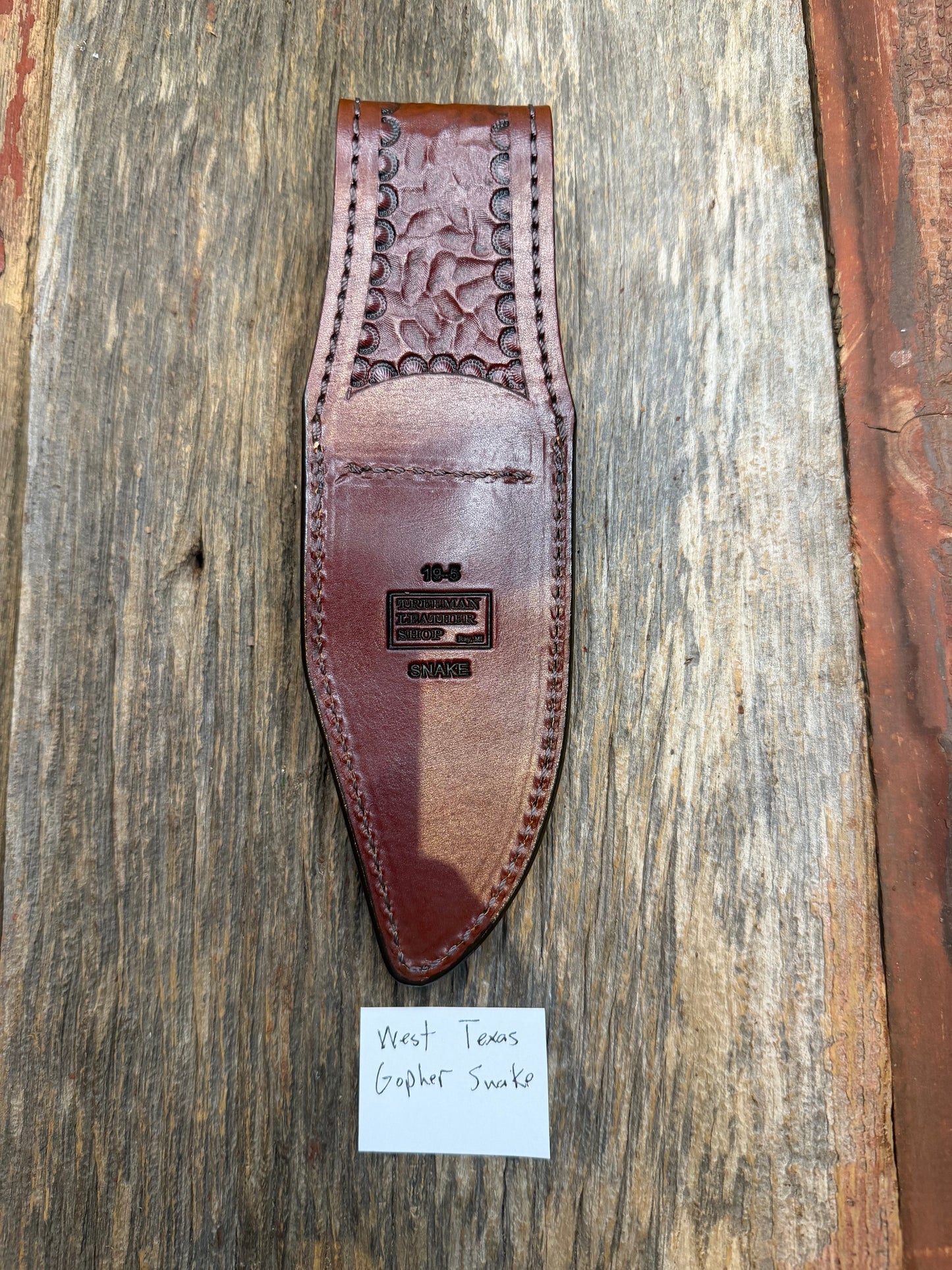 Randall Model 19-5 Sheath in Exotic West Texas Yellow Gopher Snake from Treeman Sheaths. Dark colors from the center of the skin, phenomenal.