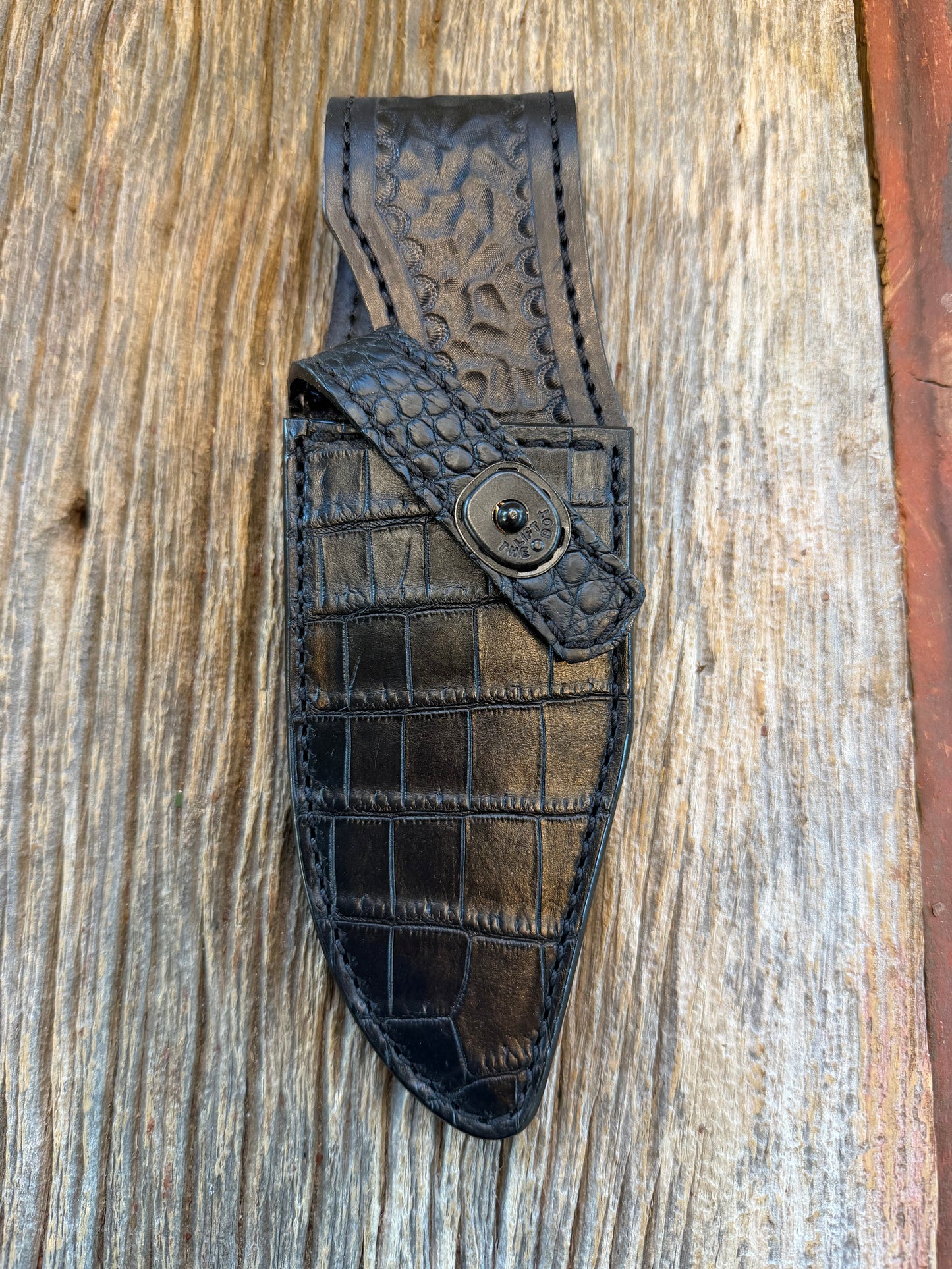 New Randall Model 19-5 Sheath in Exotic Black Crocodile from Treeman. My first sheaths with black snaps.