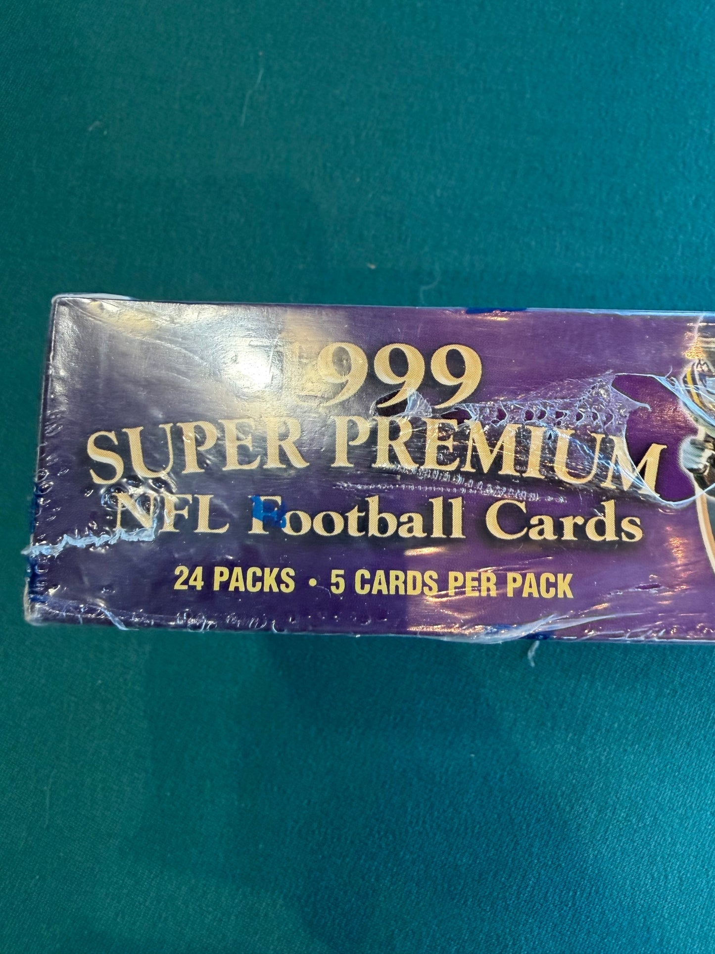1999 Topps Gold Label NFL Football Super Premium Factory Sealed Box. 24 Packs , 5 cards per pack. Hobby Box