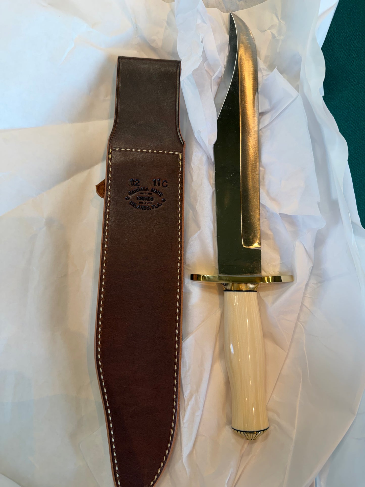New in Paper Model 12-11 Confederate. Beautiful Dave Warthers Resin with a Brass forward curved hilt and Scalloped brass collar and coolie butt cap.
