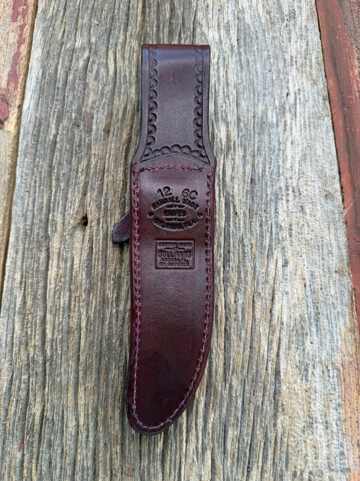 Rare Randall Sullivans by Gutcher Knife Sheath for a Model 12-6 curved hilt. Ox Blood Red leather  with a beautiful  basket weave pattern. Randall Snap and stamp on the back.