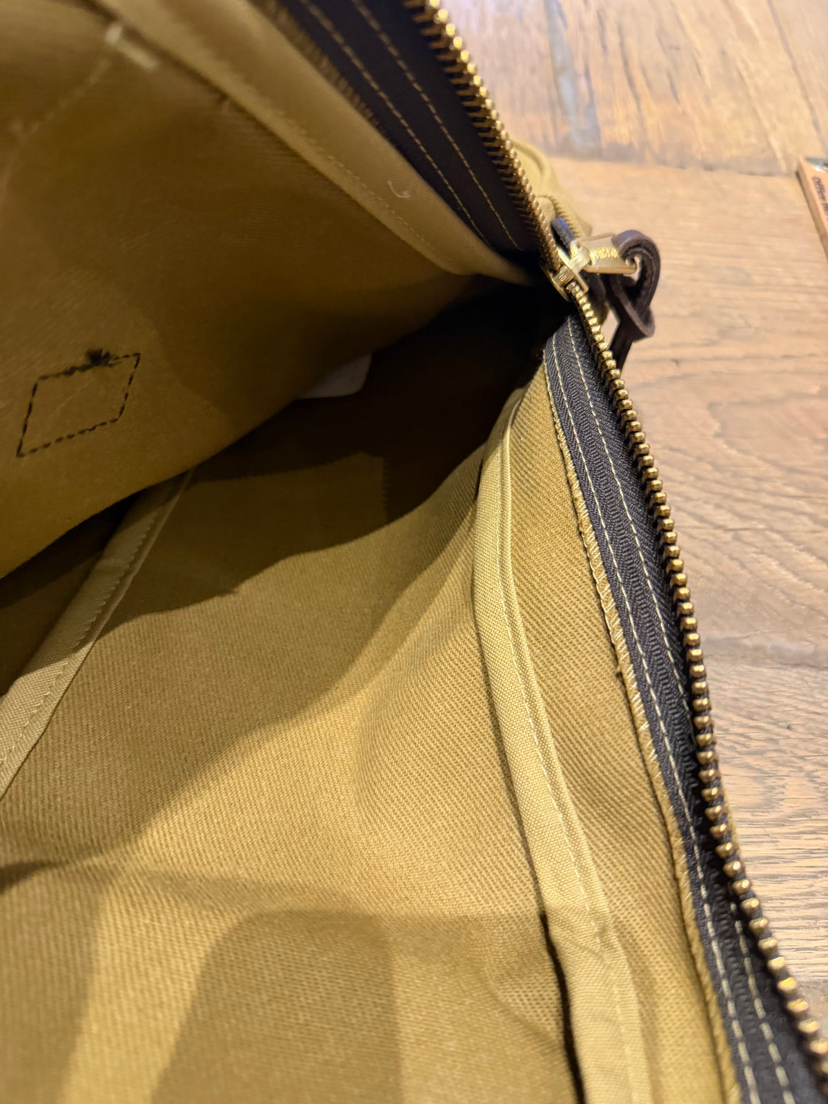 Very Rare Filson Fly Fishing Rod Case Rugged Twill in Tan Made in USA 31 inch version. Like new condition. 10/19 Build. # 20019932
