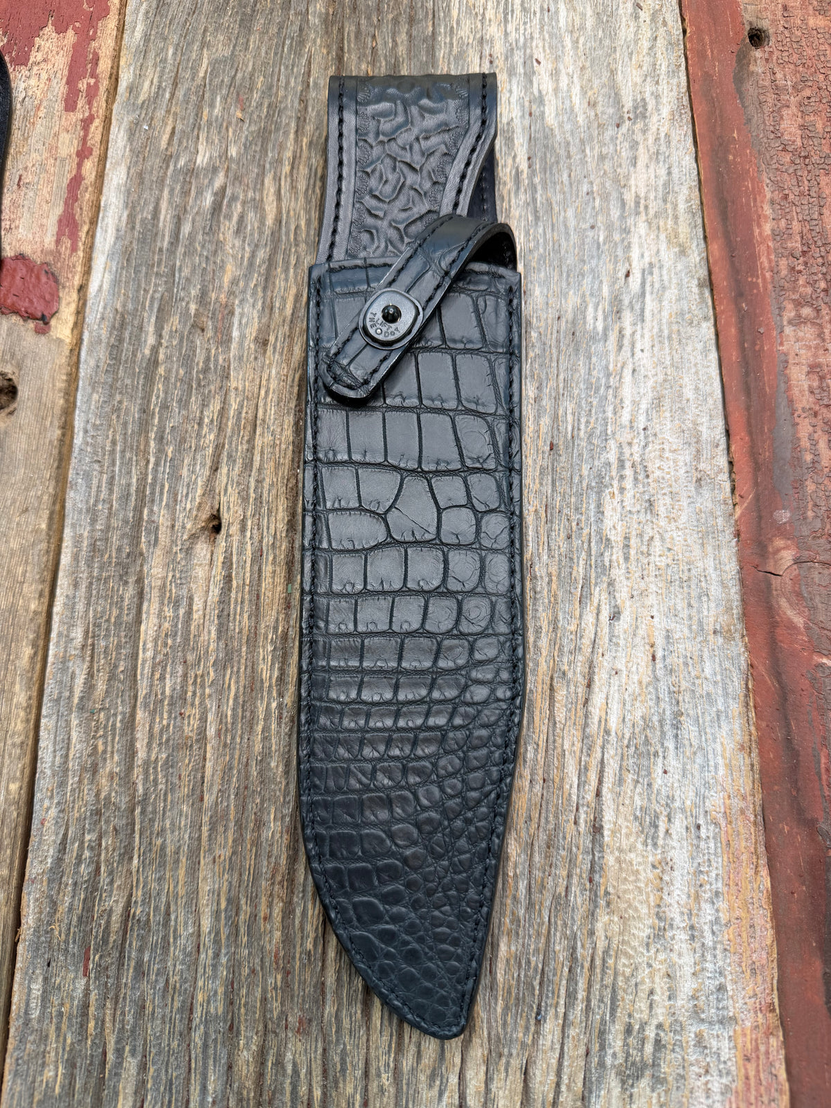 New Randall Model 12-9 Sheath in Exotic Black Matte Crocodile from Treeman with the newest Black Canteen snap. Killer sheath.