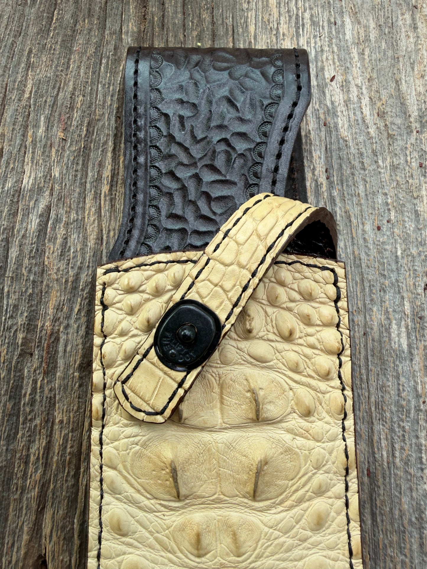 New Randall Model 12-11 Large Sasquatch Sheath in Exotic Ivory Matte Crocodile (Hornback and Skull) from Treeman with the newest Black Canteen snap. Killer sheath.