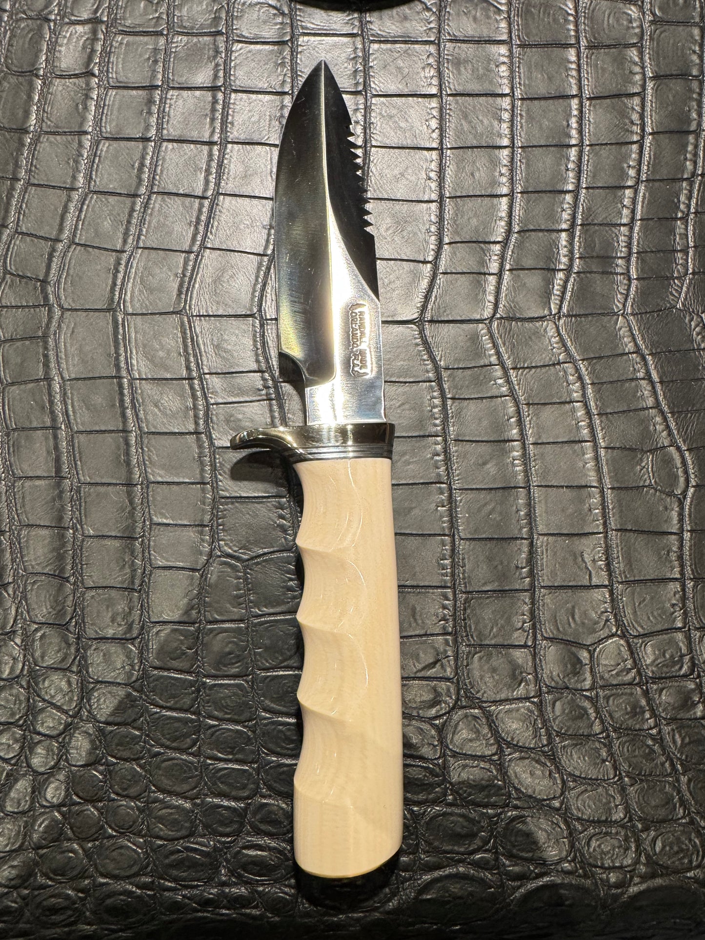 New Randall Combat Companion Knife Sawtooth Resin Ivory Finger Groove Handle