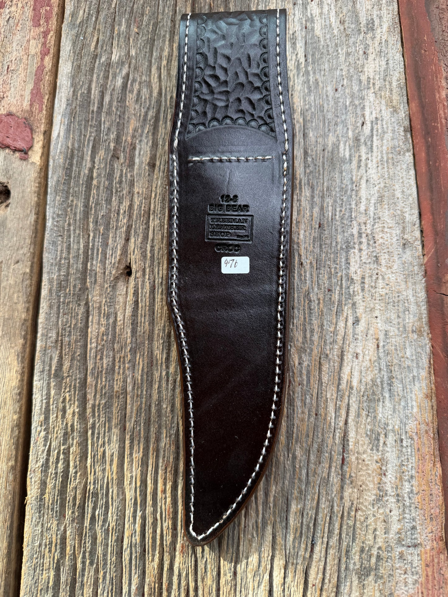 New Randall Model 12-8 Big Bear Sheath in Exotic Ivory Matte Crocodile from Treeman with a silver Canteen snap. Killer sheath.