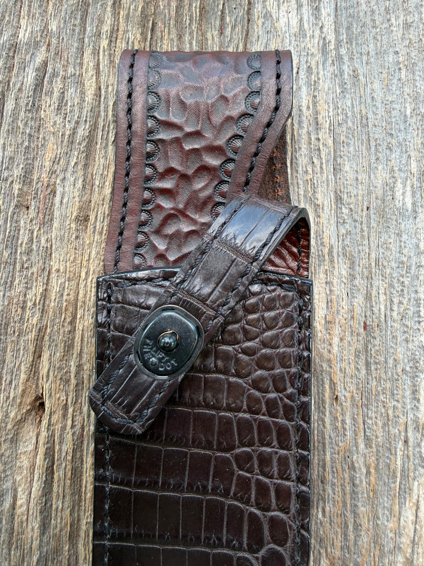 New Randall Model 12-8 Sheath in Exotic Dark Brown Matte Crocodile from Treeman with the newest Black Canteen snap. Killer sheath.