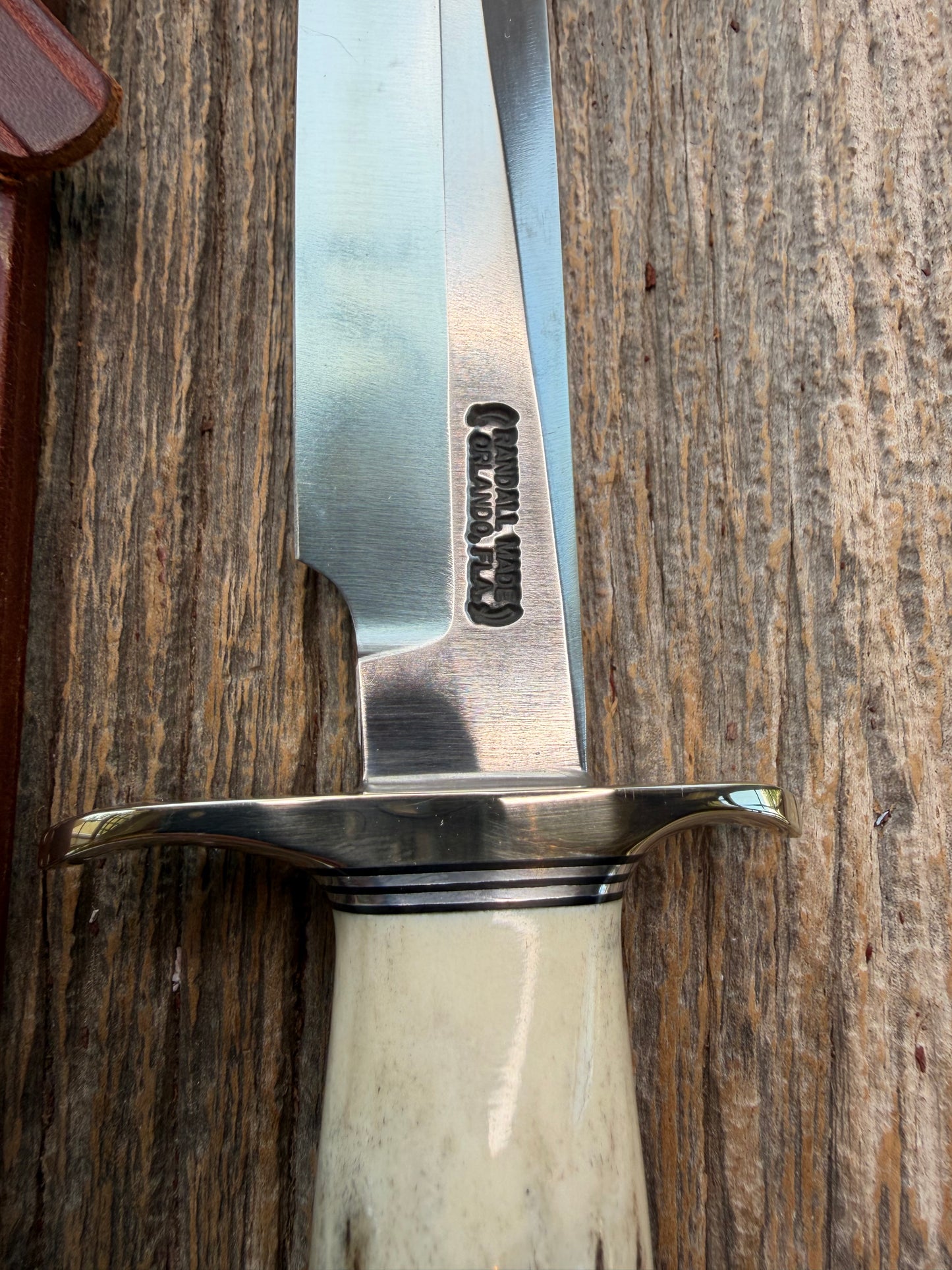 Nice Randall Made Knife Model 1-8 Stag , Carbon steel, Black and Aluminum spacers, Nickel Silver Hilt, Aluminum butt cap.