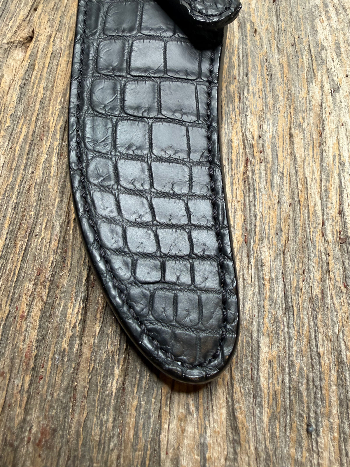 New Randall Model 27 Sheath in Exotic Black Matte Crocodile from Treeman with the newest Black Canteen snap. Killer sheath.