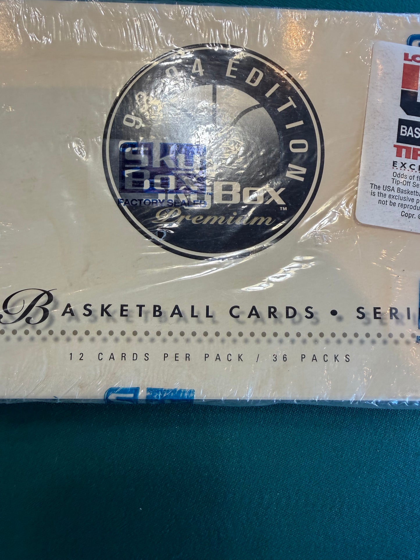 1993-94 SKYBOX PREMIUM SERIES II 2 NBA BASKETBALL BOX NEW SEALED