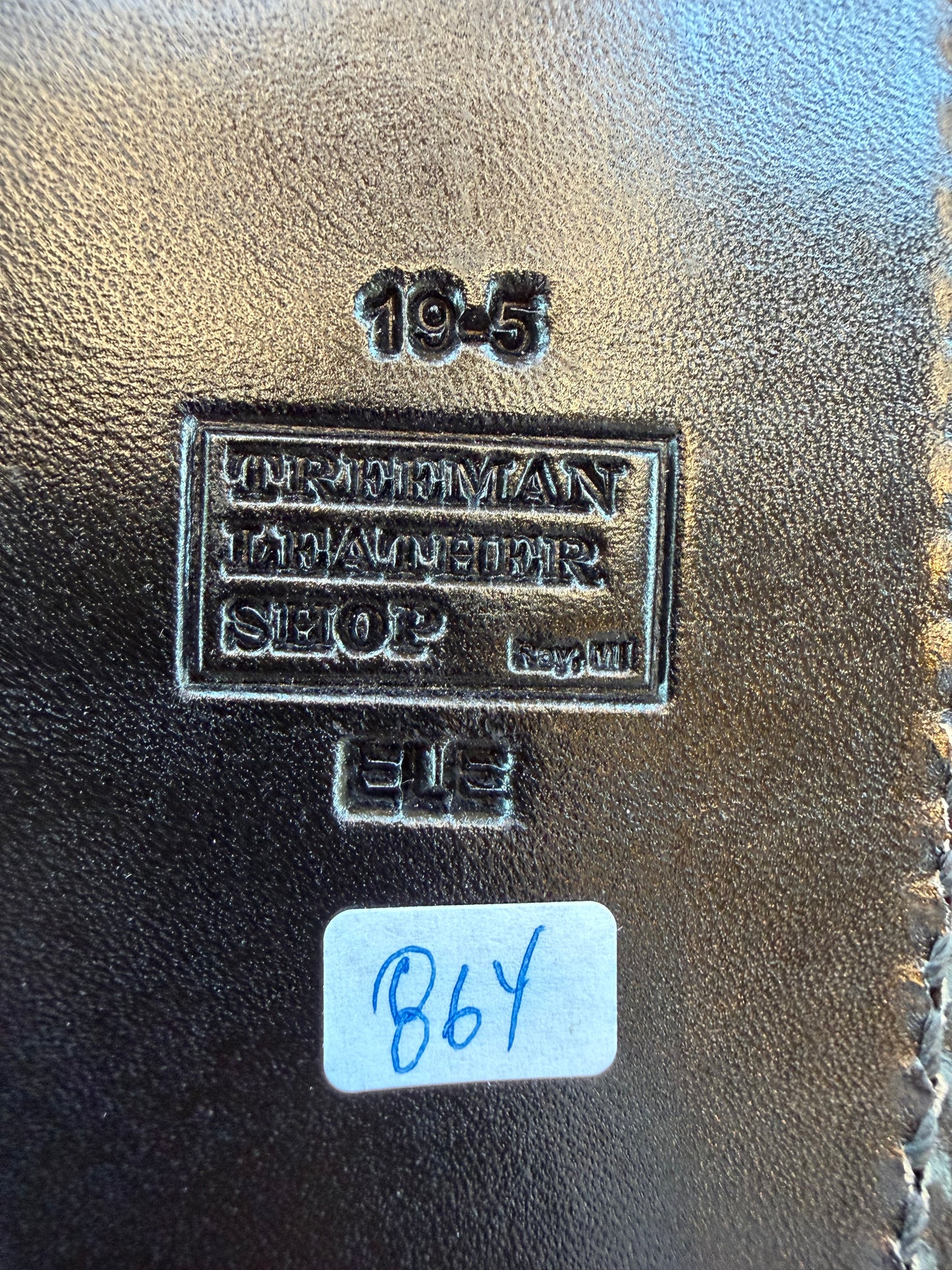 Randall Model 19-5 Sheath in Exotic African Elephant Ear from Treeman Sheaths. Black and Grey pebble texture and the new black Canteen snap, phenomenal.