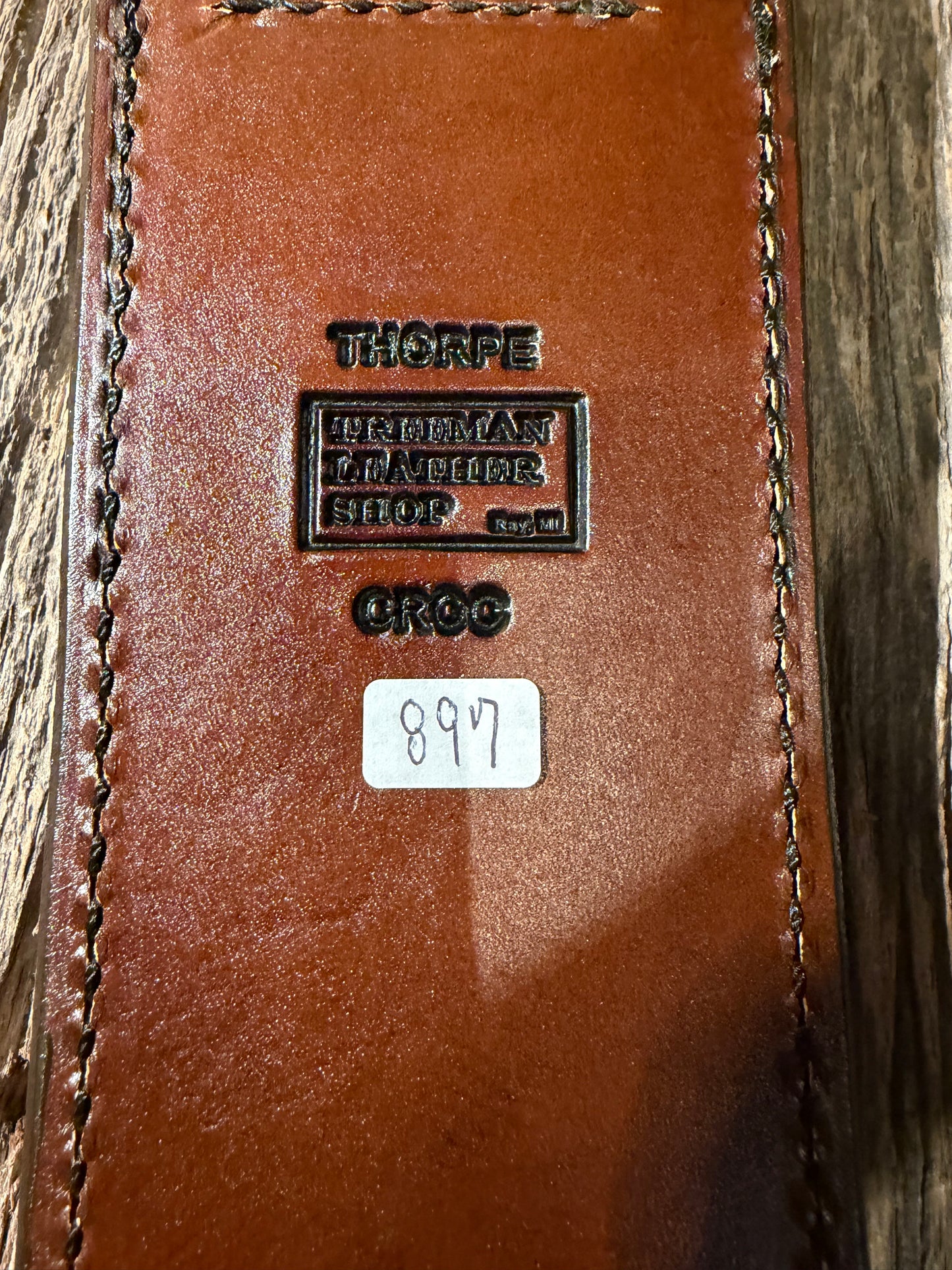 New Randall Model Confederate Sheath in Exotic Tan Crocodile from Treeman. Black canteen Snap, Beautiful sheath.