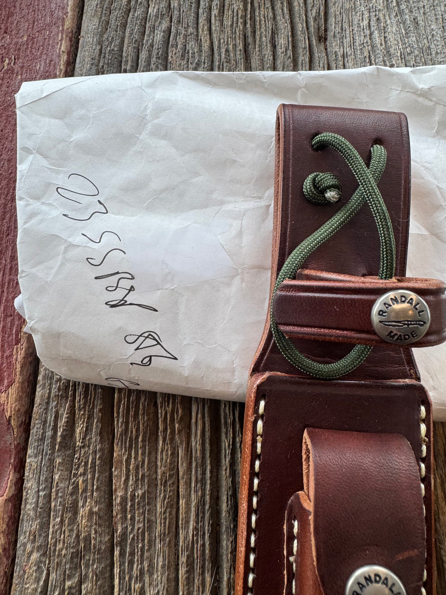 New in paper Randall Model 23 Game Master in Stag with a natural end. Stainless steel blade, Brass Single hilt and Brown leather sheath.