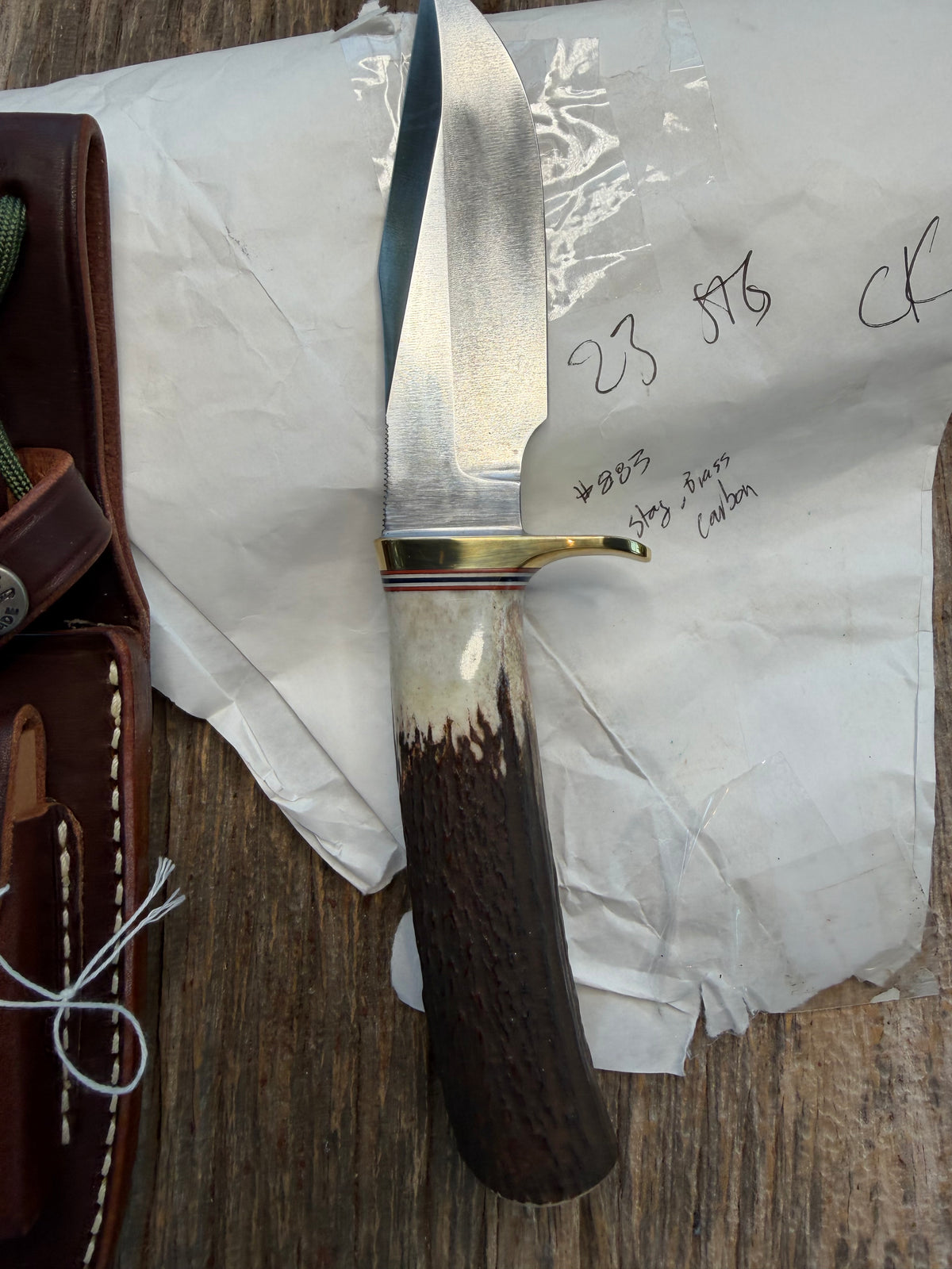 New in paper Randall Model 23 Game Master in Stag with a natural end. Carbon steel blade, Brass Single hilt and Brown leather sheath.