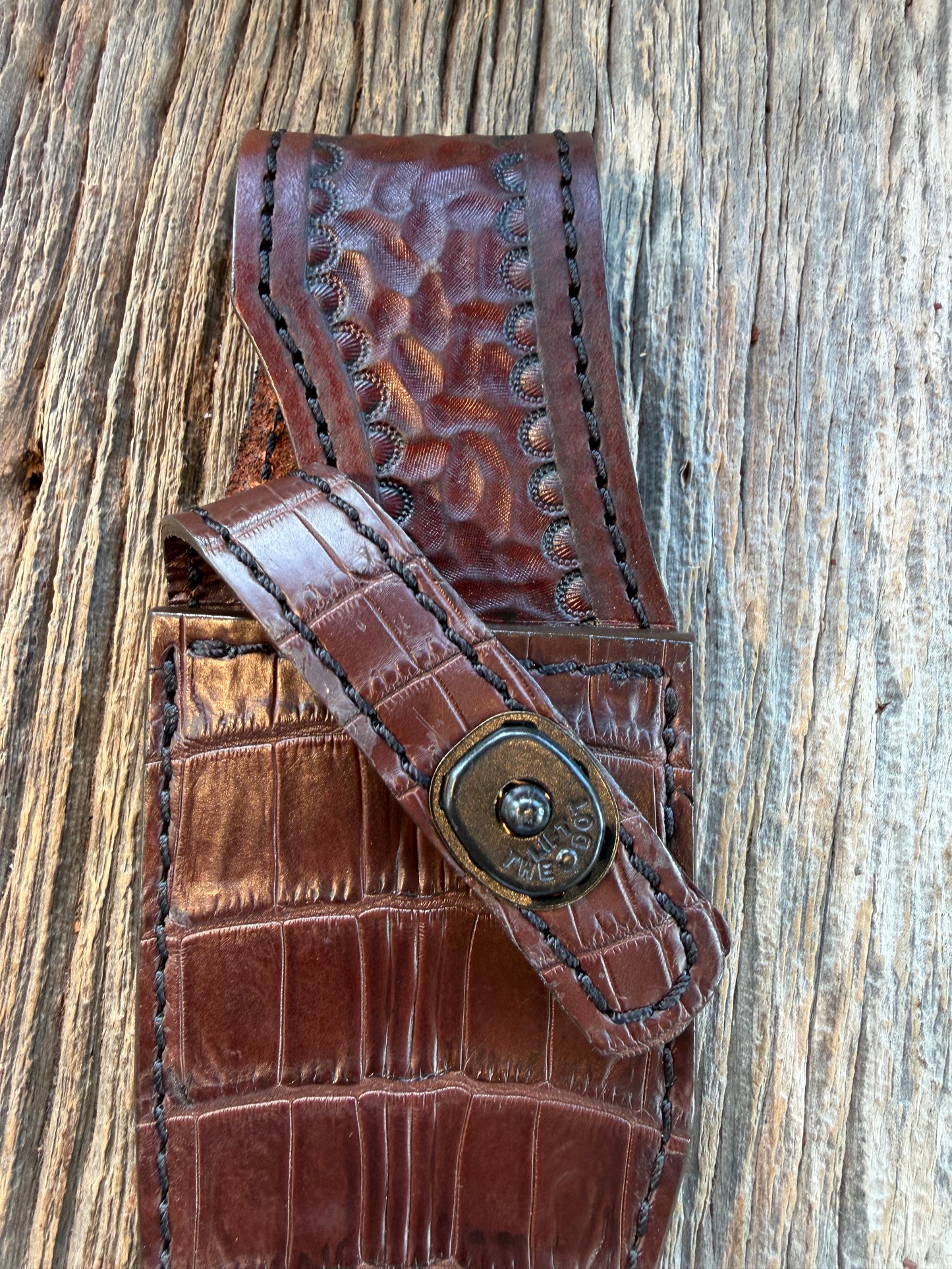 New Randall Model 19-5 Sheath in Exotic Dark Brown Crocodile from Treeman with the newest Black Canteen snap.