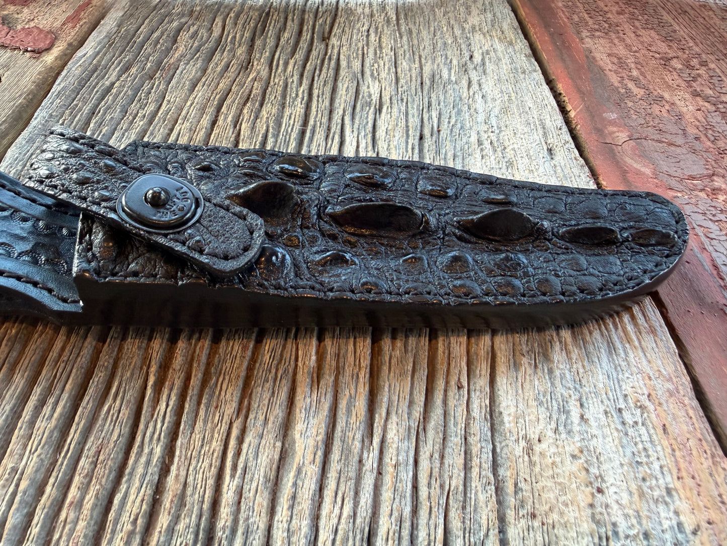 Randall Model Dealer Special Buxton Fighter in Exotic Black Snapping Turtle Horned/Dragon Tail Sheath from Treeman. New version with a Black Canteen Snap.