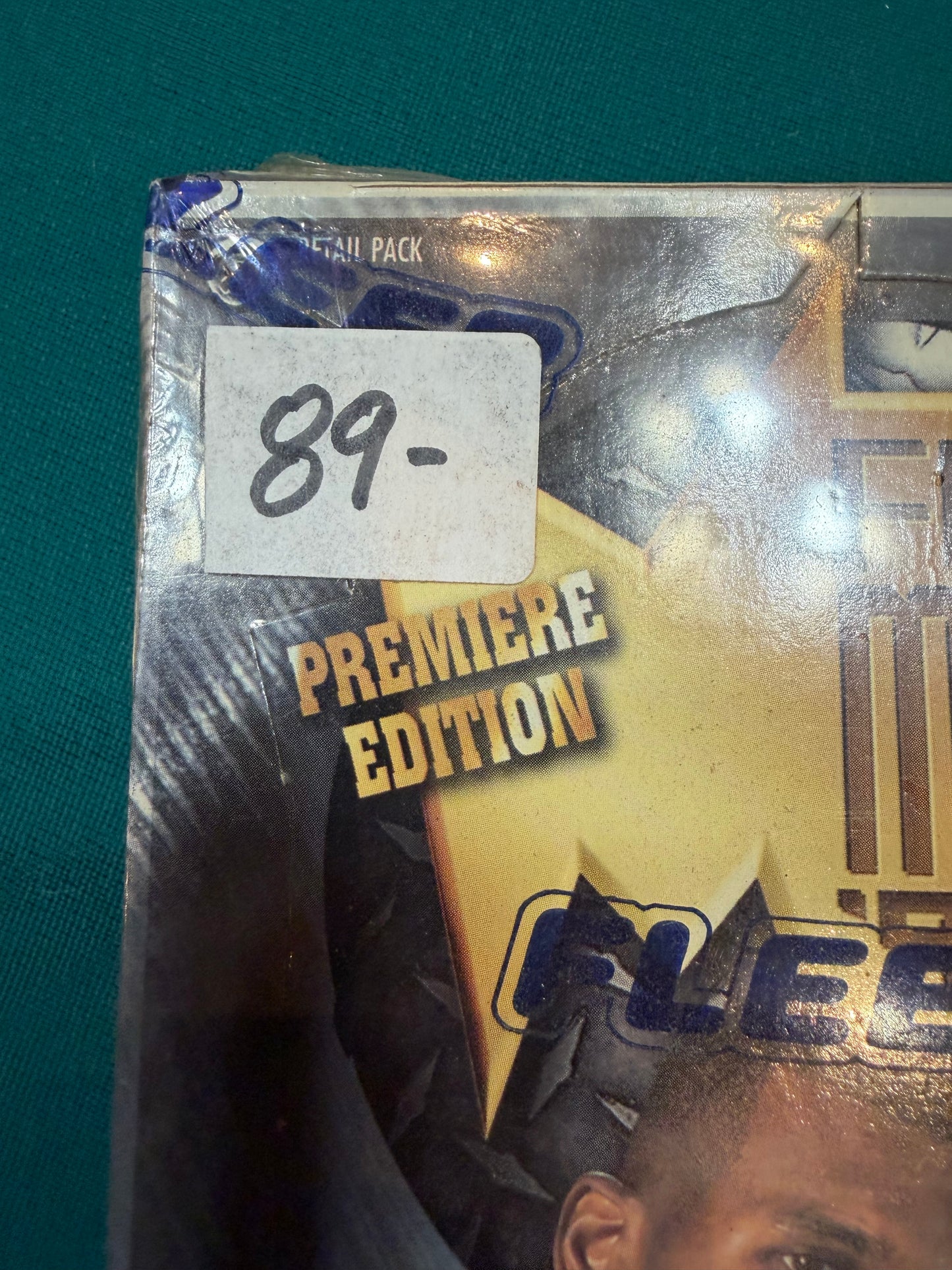 1995/96 Fleer Metal Premiere Edition Basketball Retail Box Series 1 (36) packs per box. Factory Sealed!