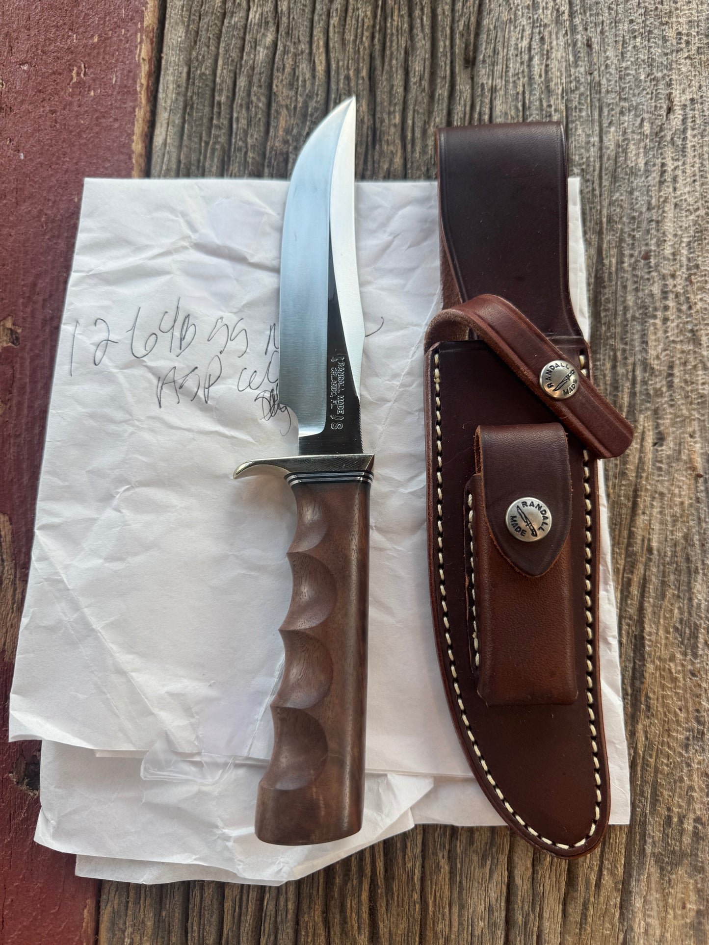 New in Paper Randall Knife Model 12-6 , Thuya wood, NSH , Finger grooves, Stainless