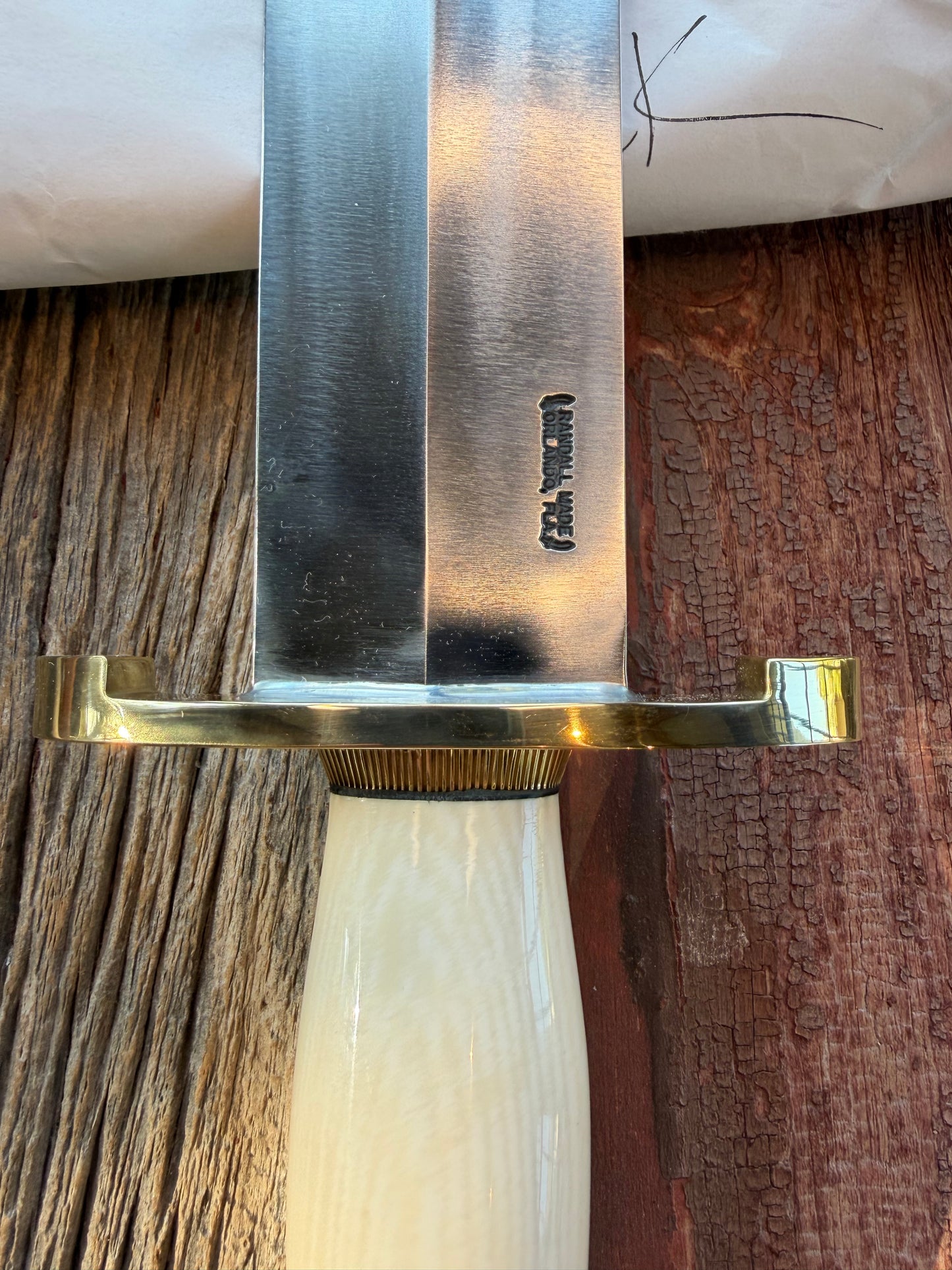 New in Paper Model 12-11 Smithsonian “ Smitty” Beautiful Dave Warthers Resin with a Brass Lugged hilt and Scalloped brass collar and scalloped coolie butt cap.