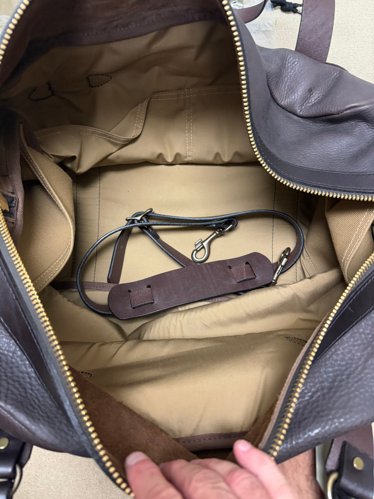 FILSON HERITAGE LEATHER MEDIUM DUFFLE BAG BALLARD BROWN OS NWT