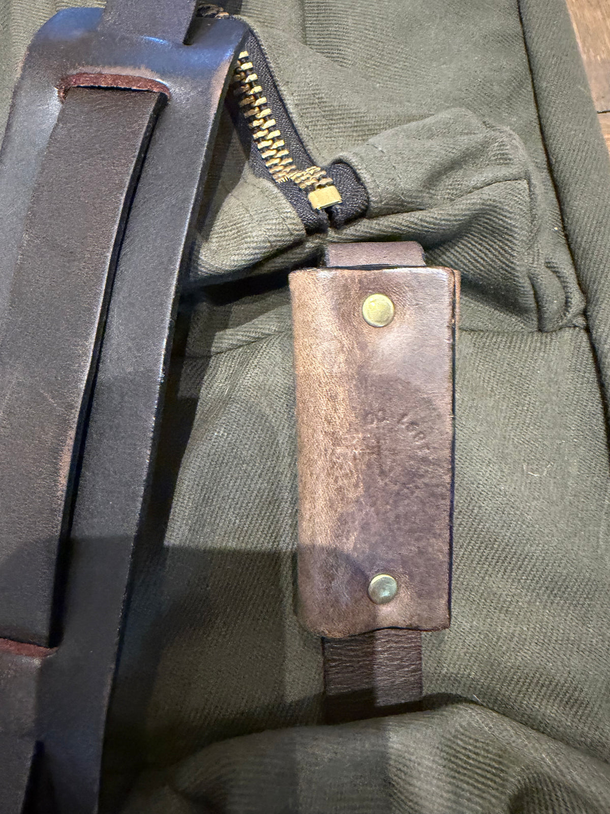 Very Rare Filson Fly Fishing Rod Case Rugged Twill in Otter Green Made in the USA. This is the 60 inch version. Talon zippers, nice condition given the age, Style 216P.