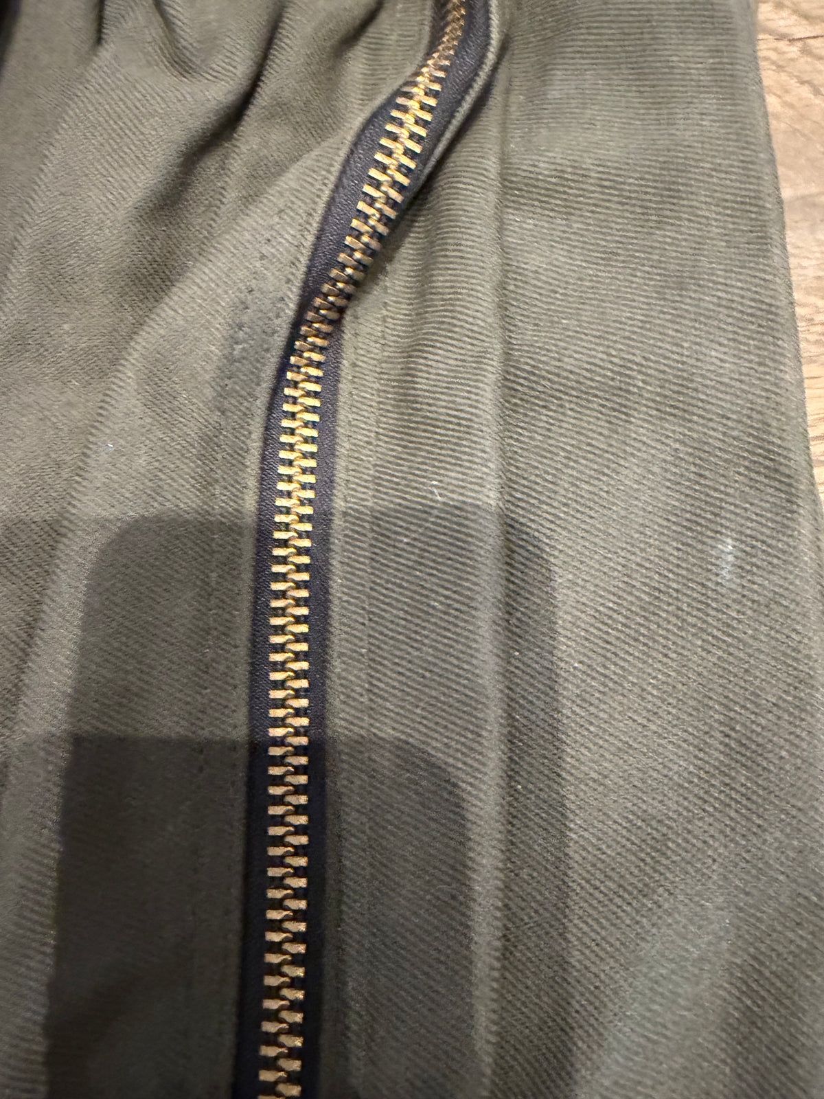 Very Rare Filson Fly Fishing Rod Case Rugged Twill in Otter Green Made in the USA. This is the 60 inch version. Talon zippers, nice condition given the age, Style 216P.