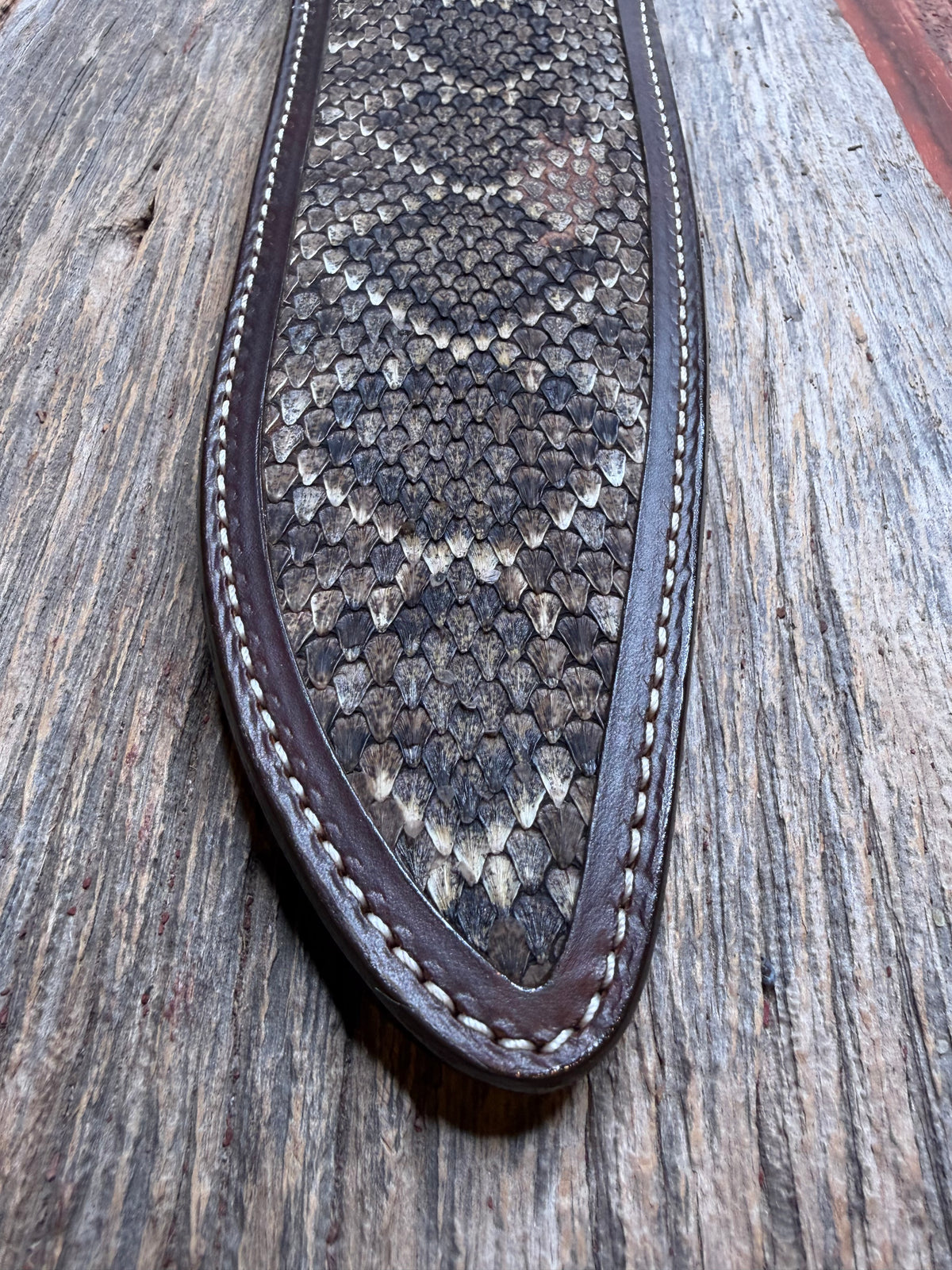 Randall Model Large Sasquatch sheath with a Western Diamondback RattleSnake skin from Treeman Sheaths. Very dark skin and quite honestly the nicest one I’ve had in WDB.